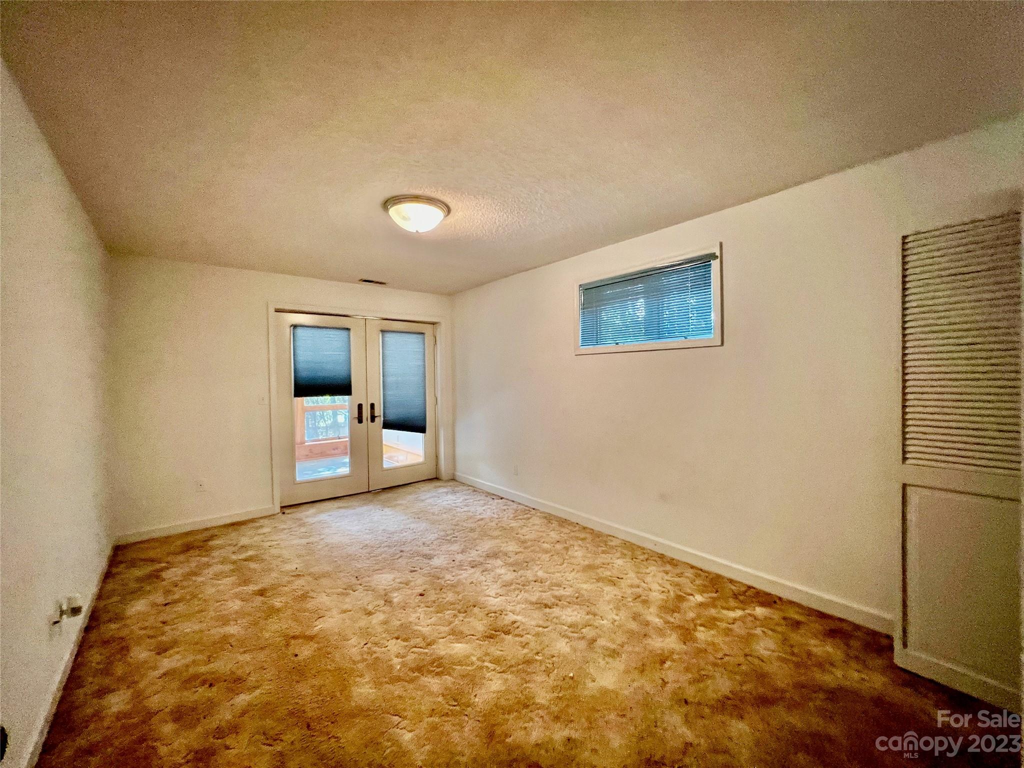 163 Dalonigei Court Property Photo 22