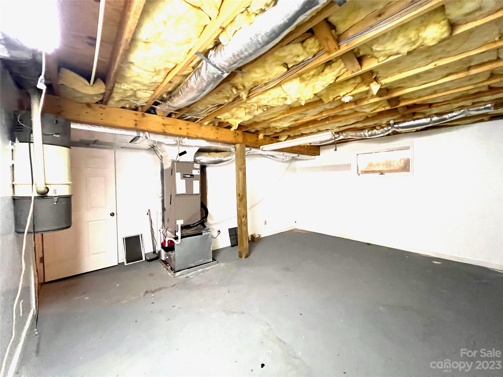 163 Dalonigei Court Property Photo 23