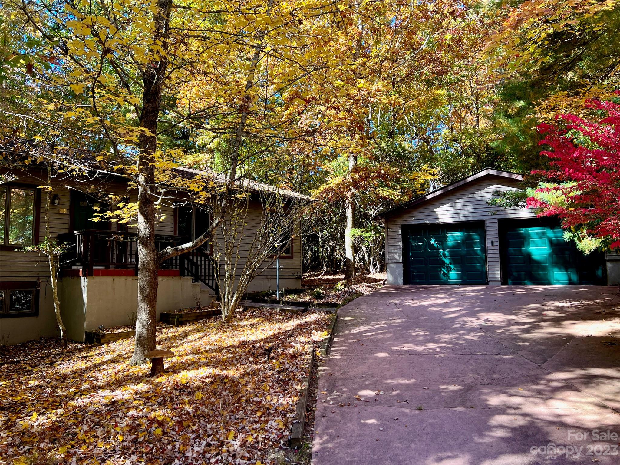 163 Dalonigei Court Property Photo 41