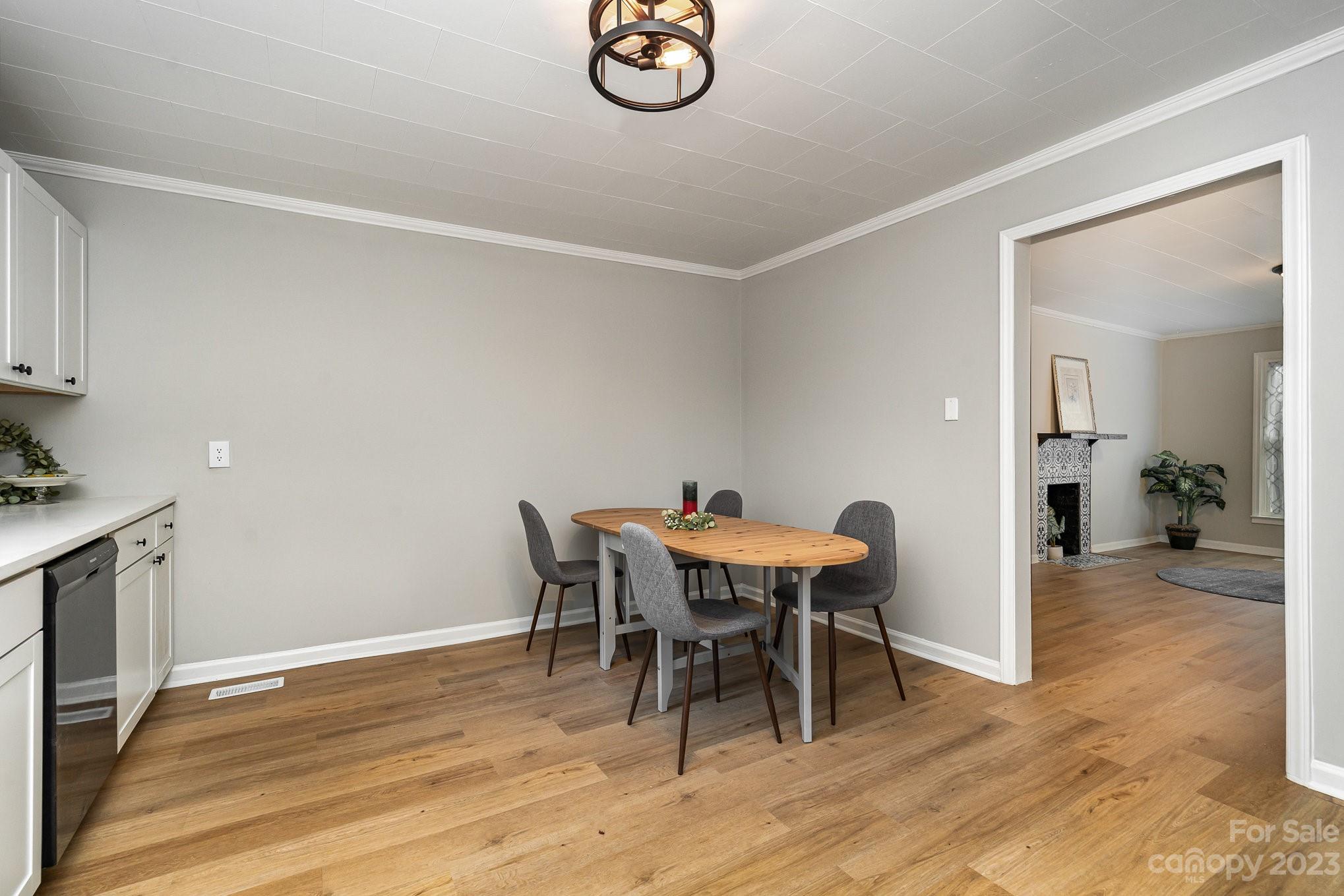 403 Doster Avenue Property Photo 6