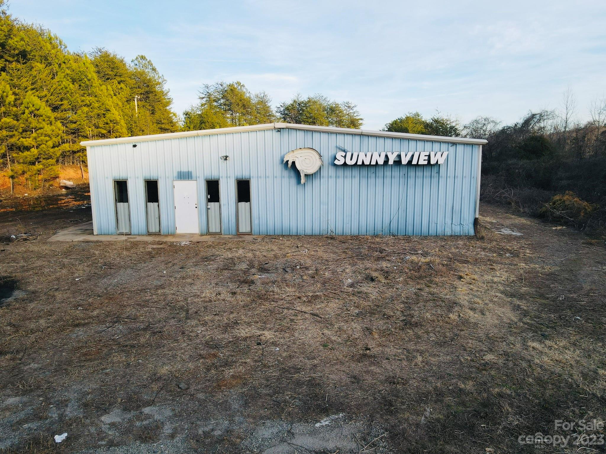 352 Sunnyview Drive Property Photo 2