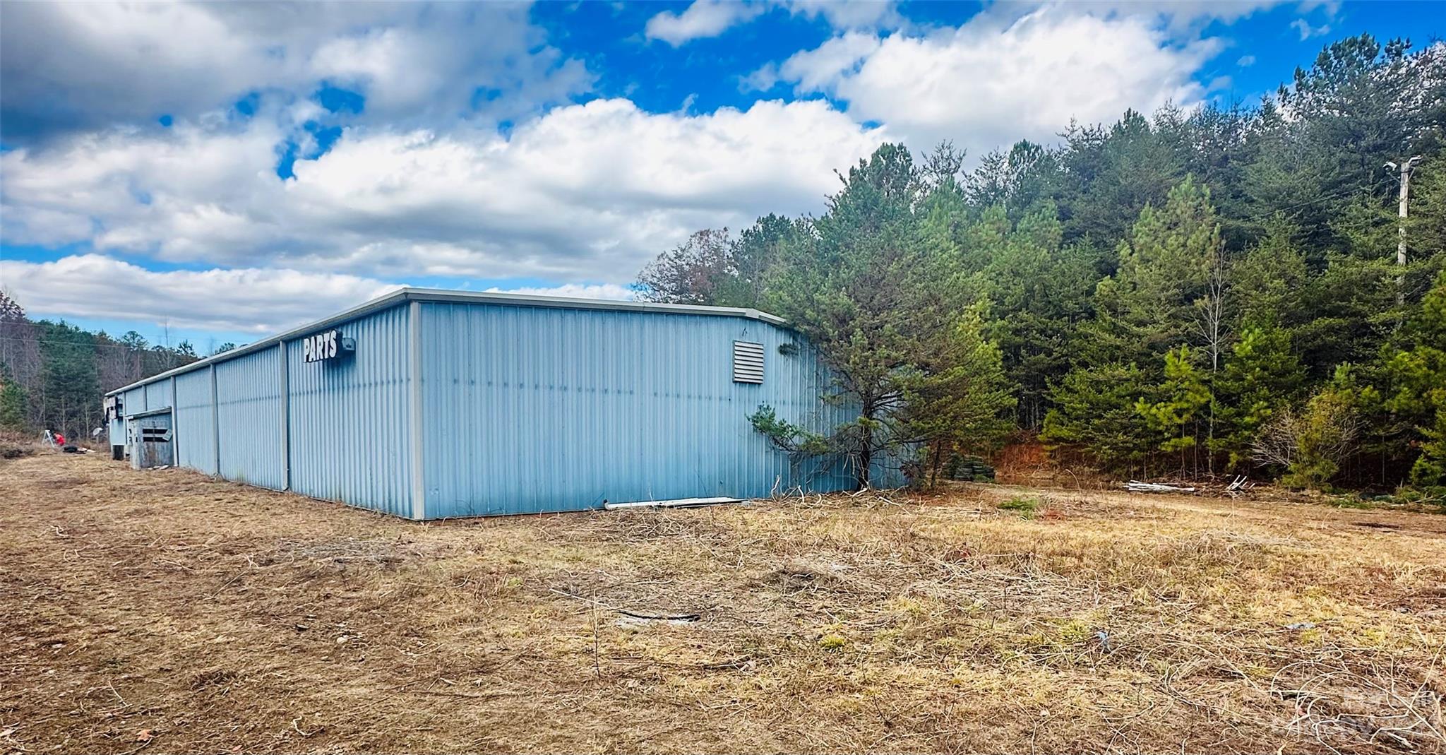 352 Sunnyview Drive Property Photo 5