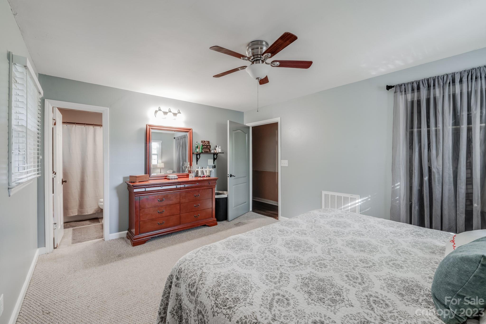 2907 Northwood Drive Property Photo 15