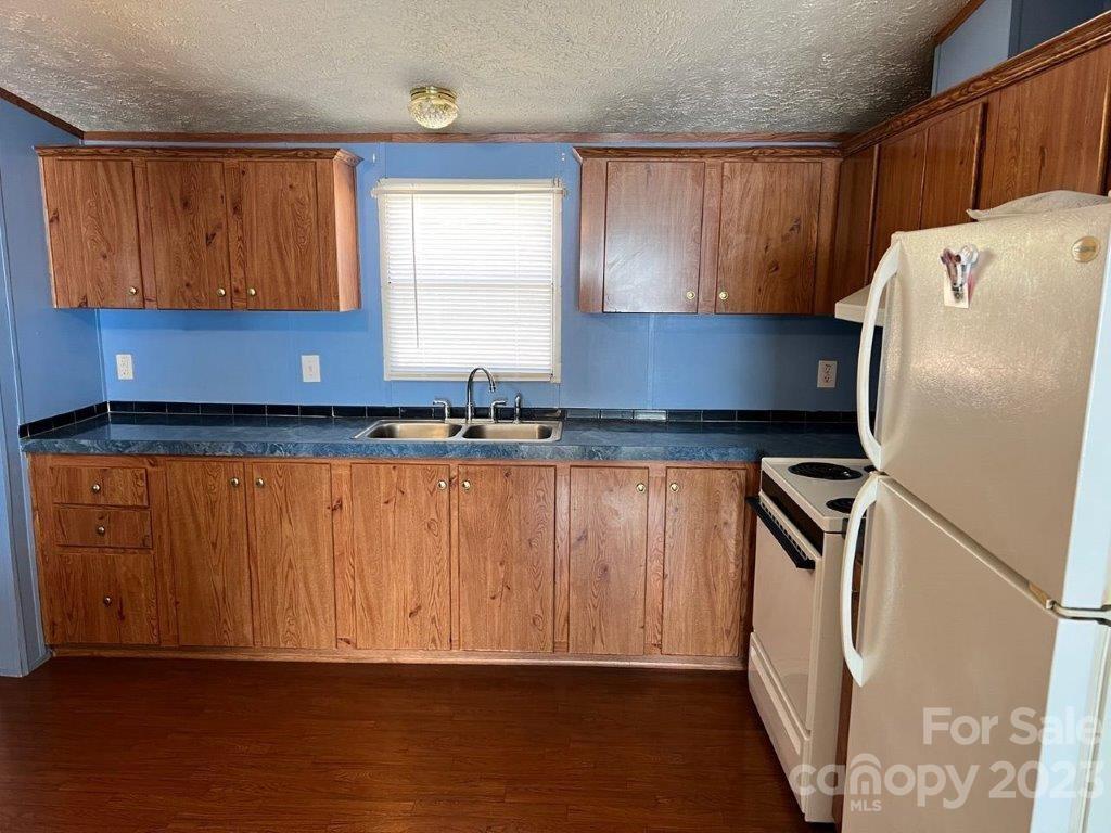 1123 Mcree Heights Circle Property Photo 4