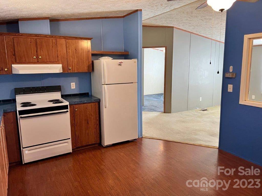 1123 Mcree Heights Circle Property Photo 6