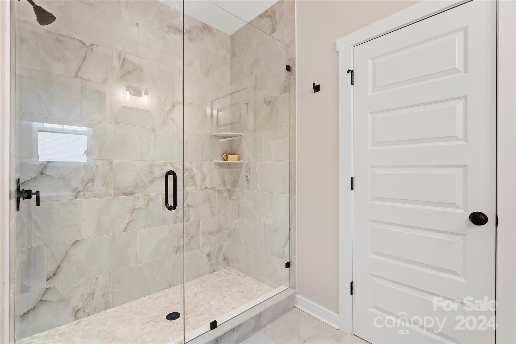 831 Lake Forest Drive Savannah Property Photo 10