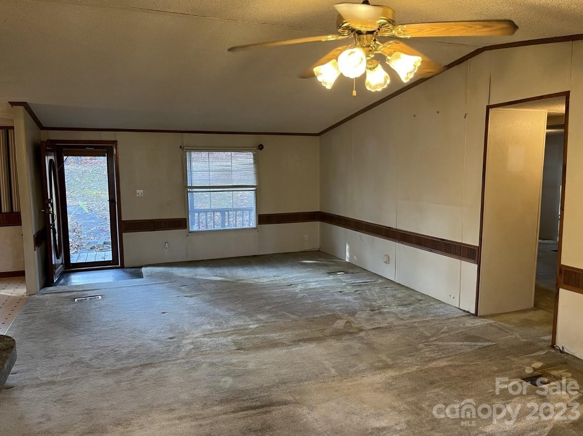 60 Shadowwood Drive Property Photo 3
