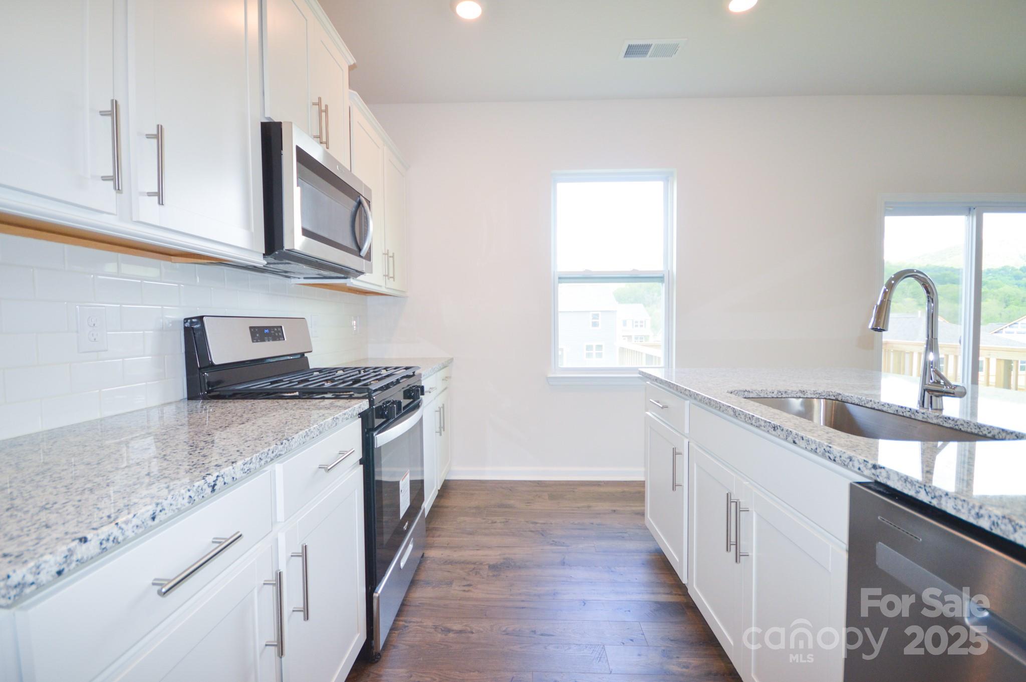 60 Farmwood Trail 30 Property Photo 7