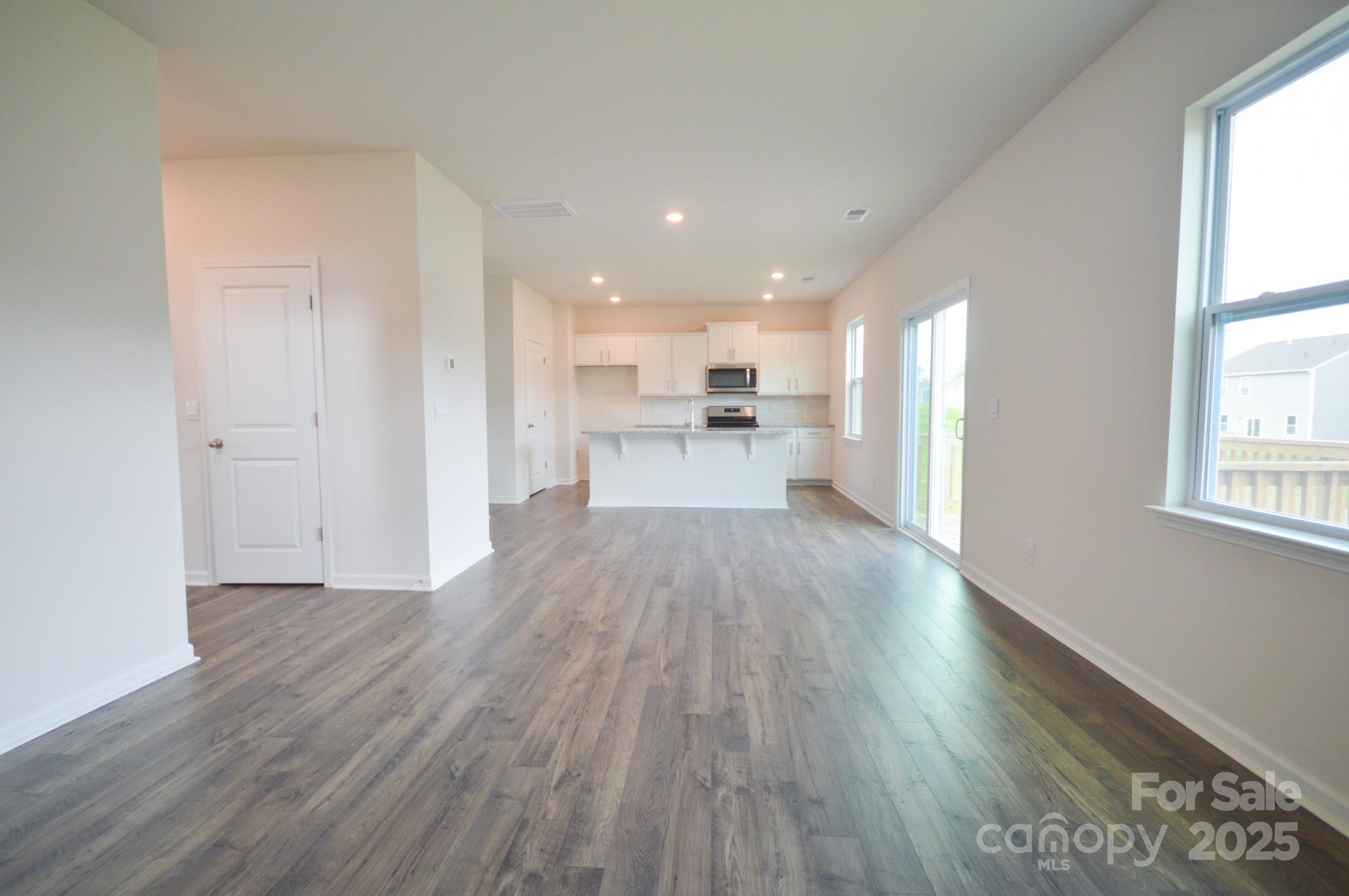 60 Farmwood Trail 30 Property Photo 11