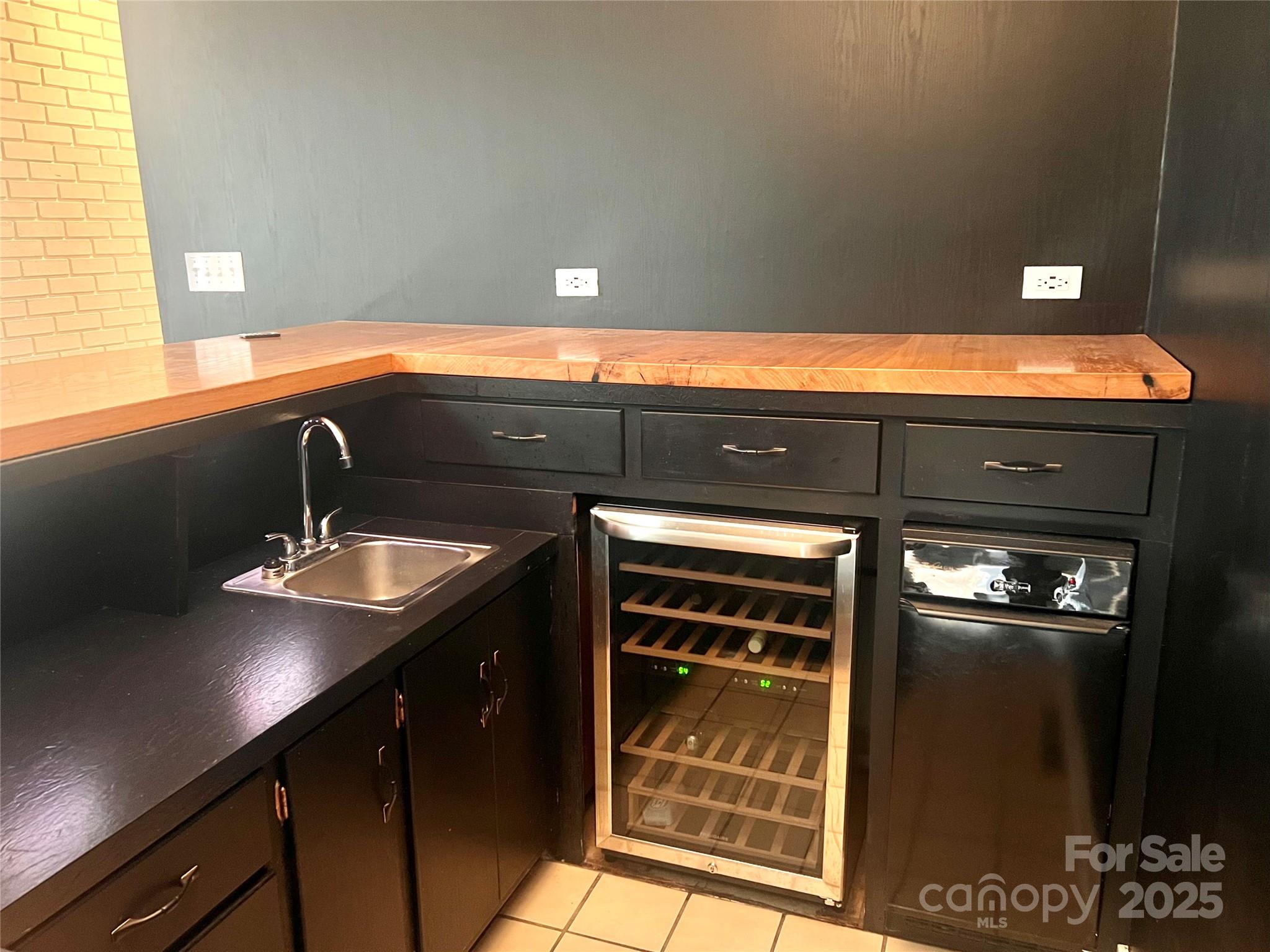 2535 Fairfax Drive Property Photo 25