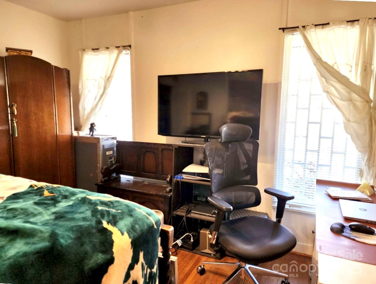 2535 Fairfax Drive Property Photo 41