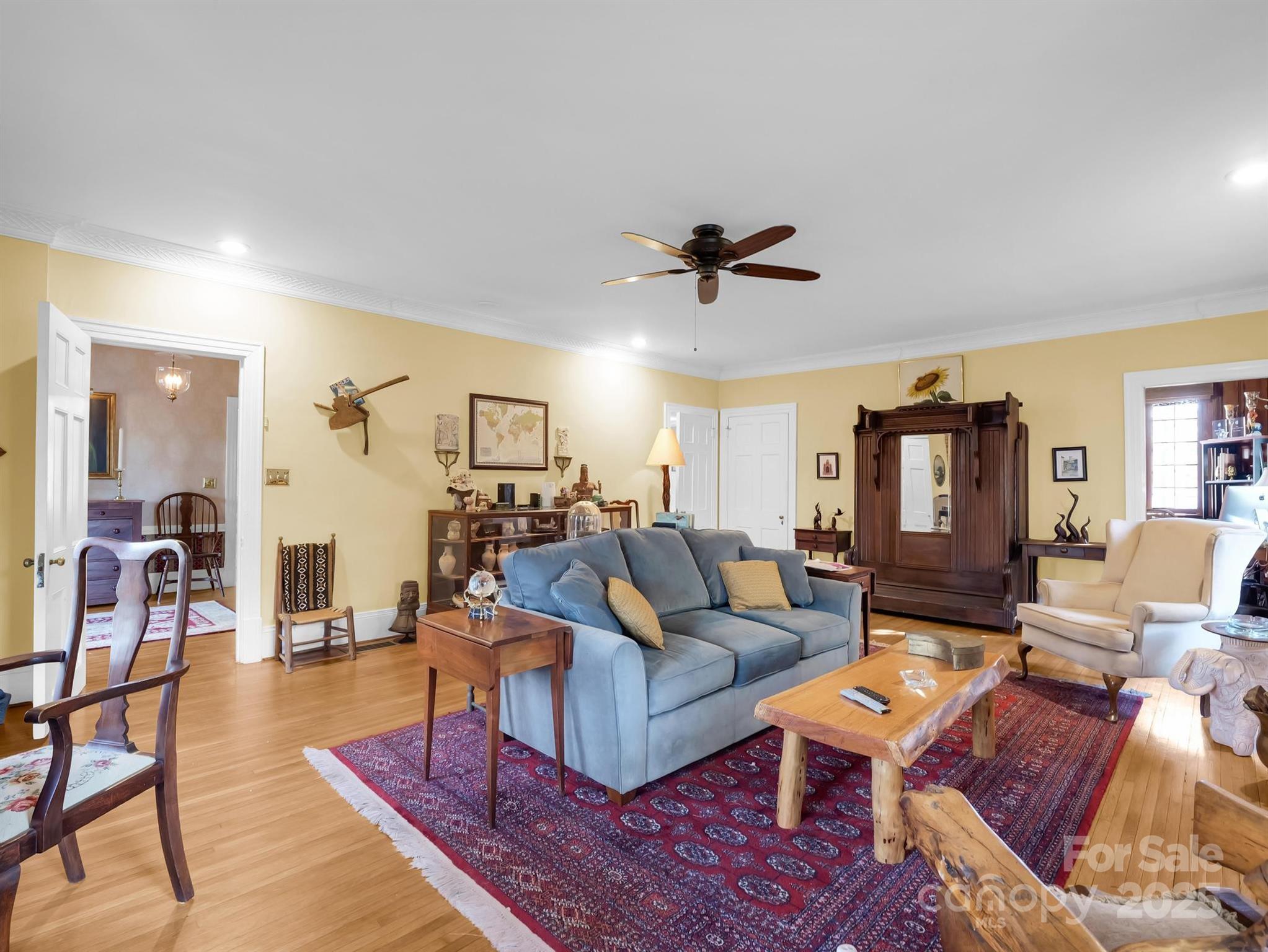 429 S Ridgecrest Avenue Property Photo 15