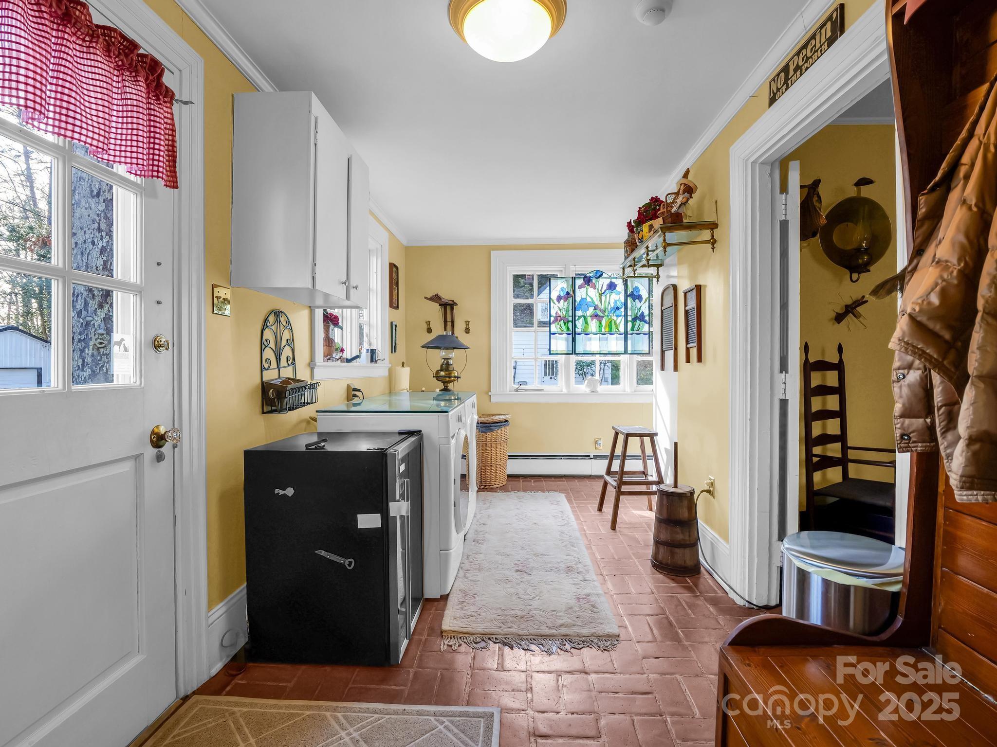 429 S Ridgecrest Avenue Property Photo 24