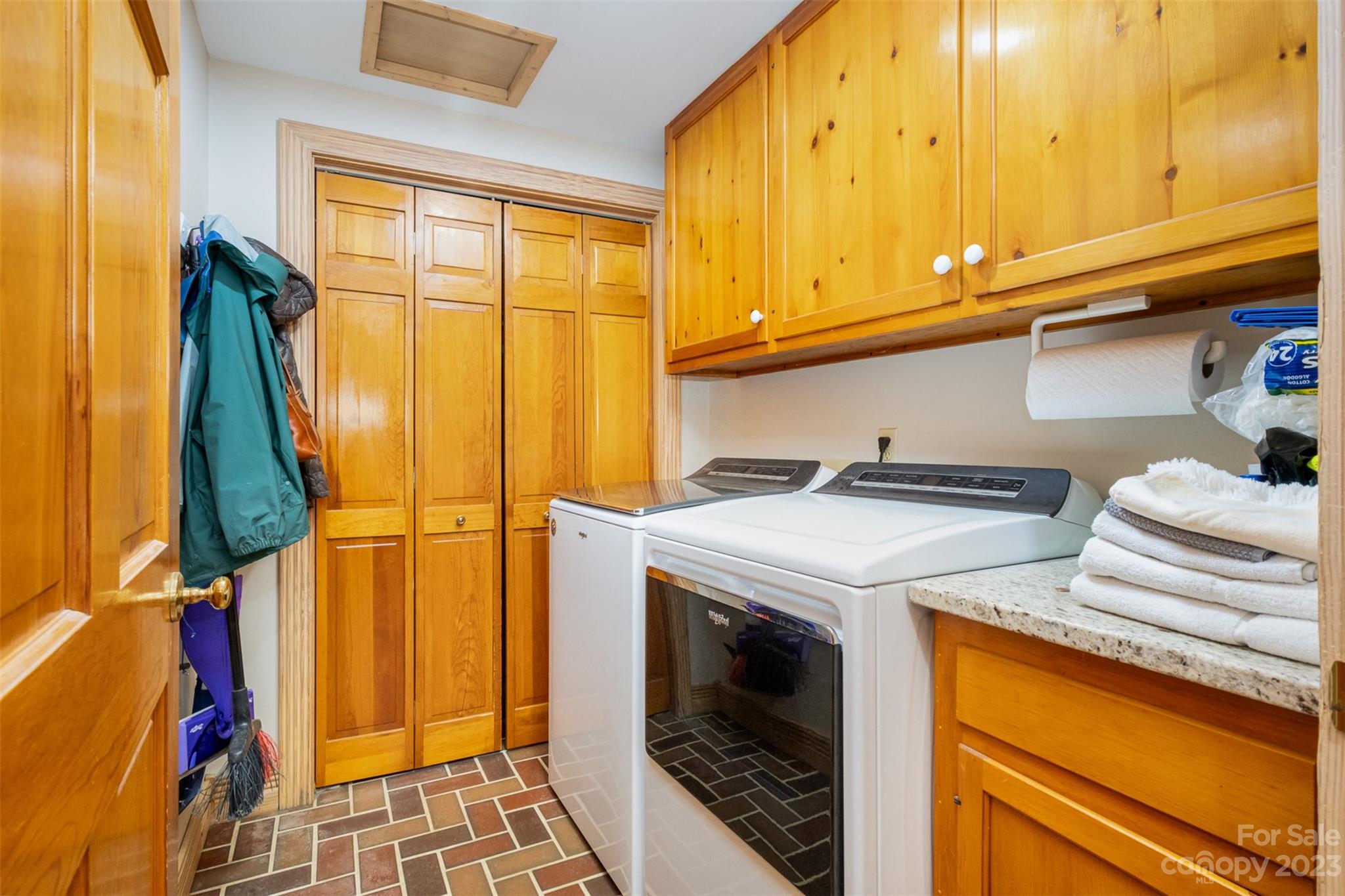 243 Jarab Hill Lane Property Photo 32