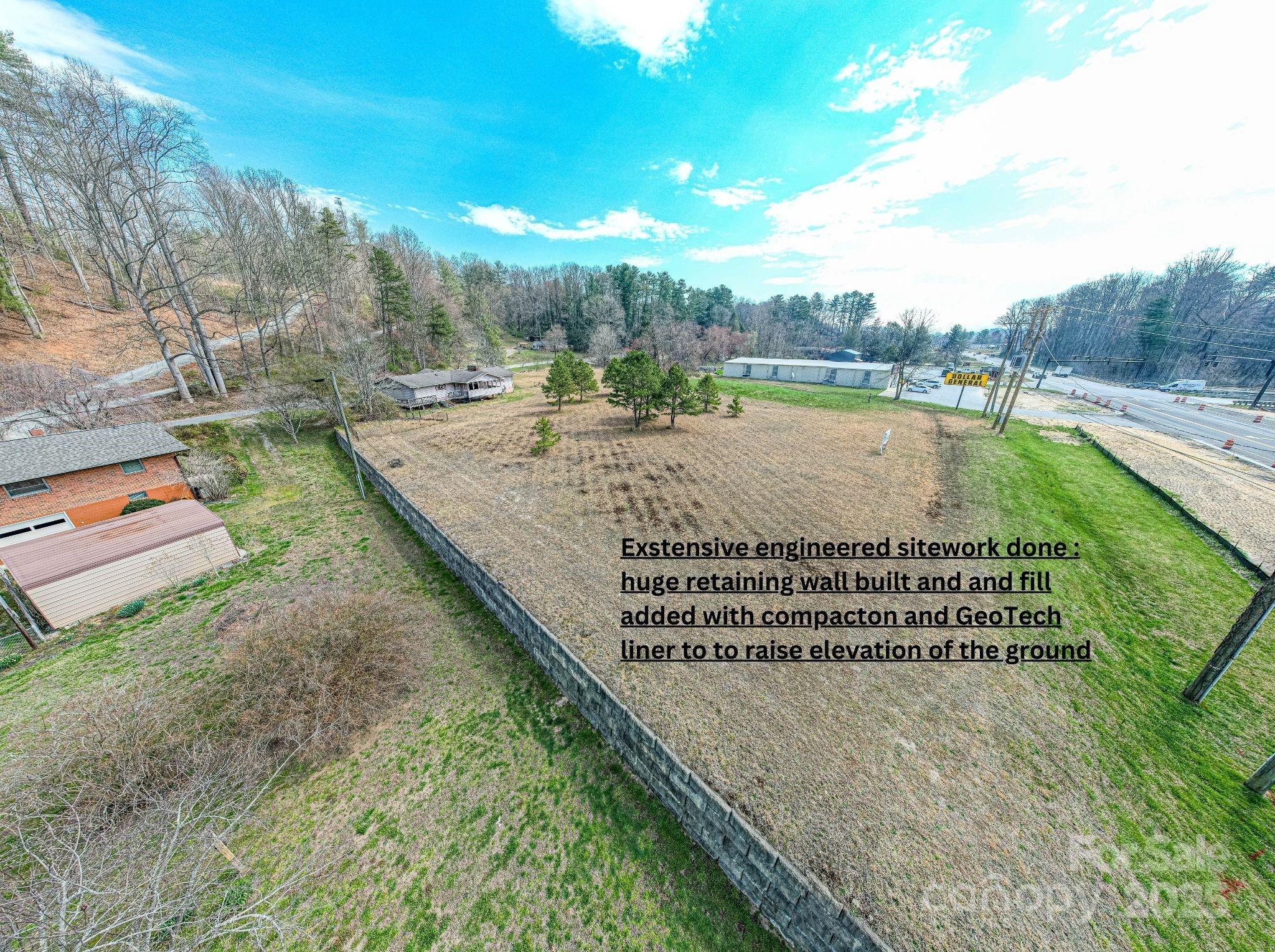 000 New Hendersonville Highway Property Photo 9