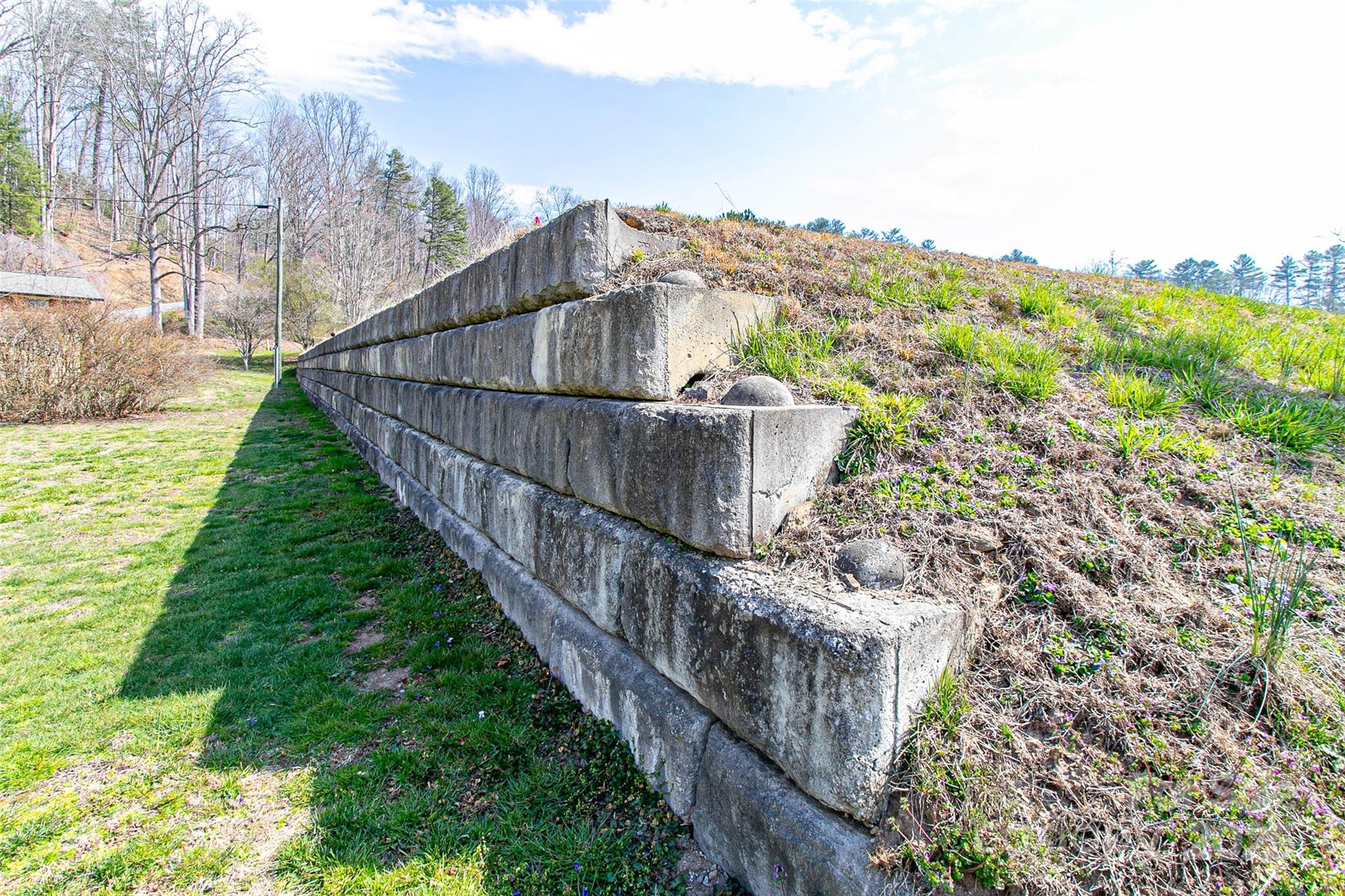 000 New Hendersonville Highway Property Photo 10