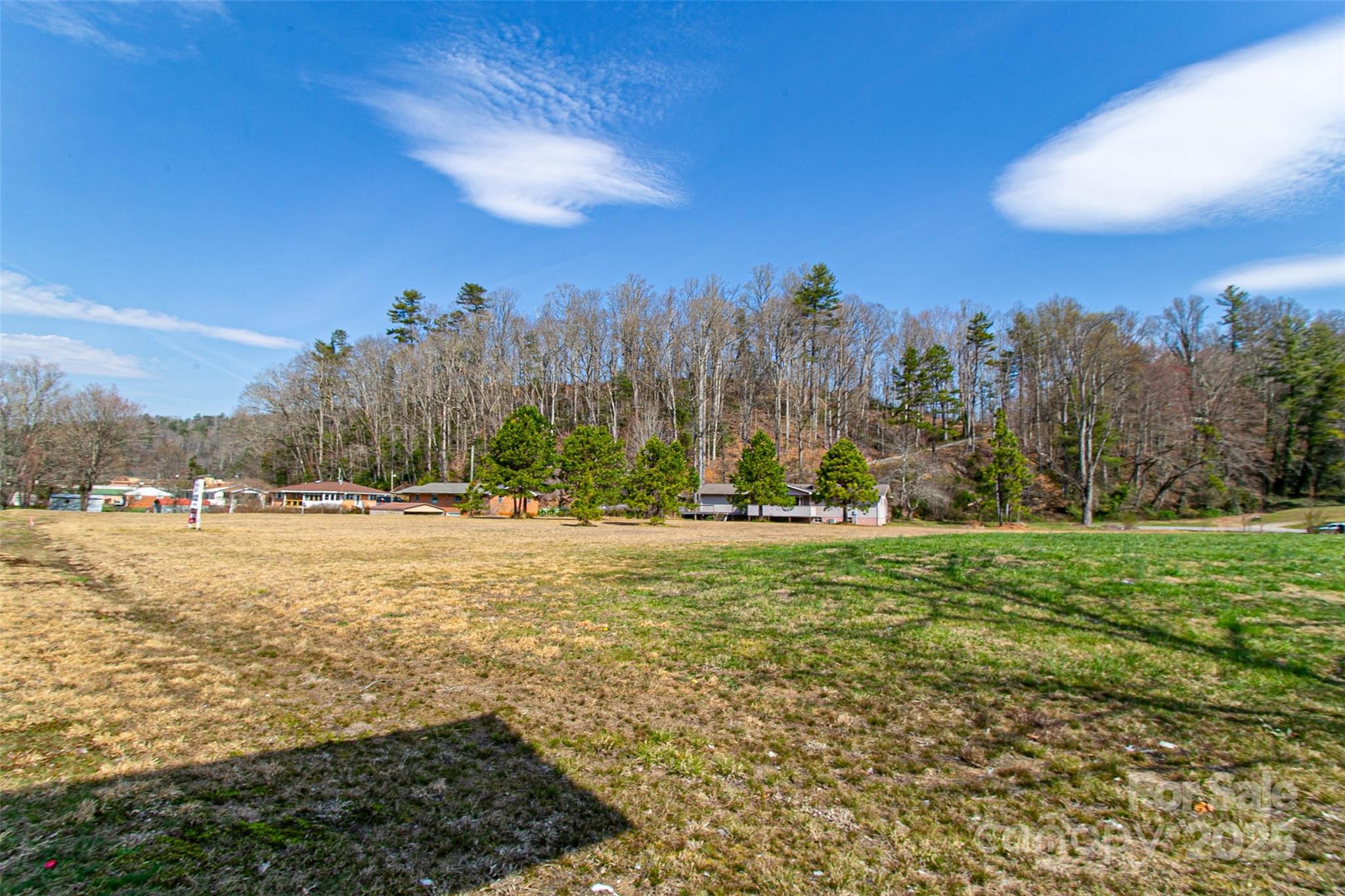 000 New Hendersonville Highway Property Photo 11