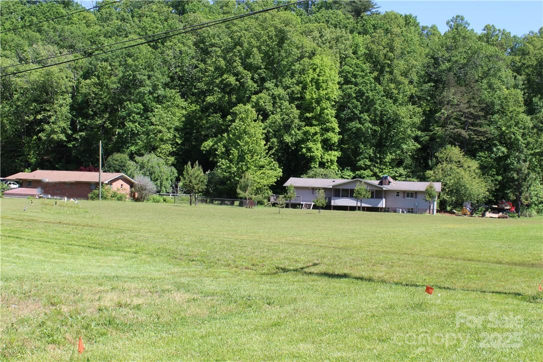 000 New Hendersonville Highway Property Photo 16