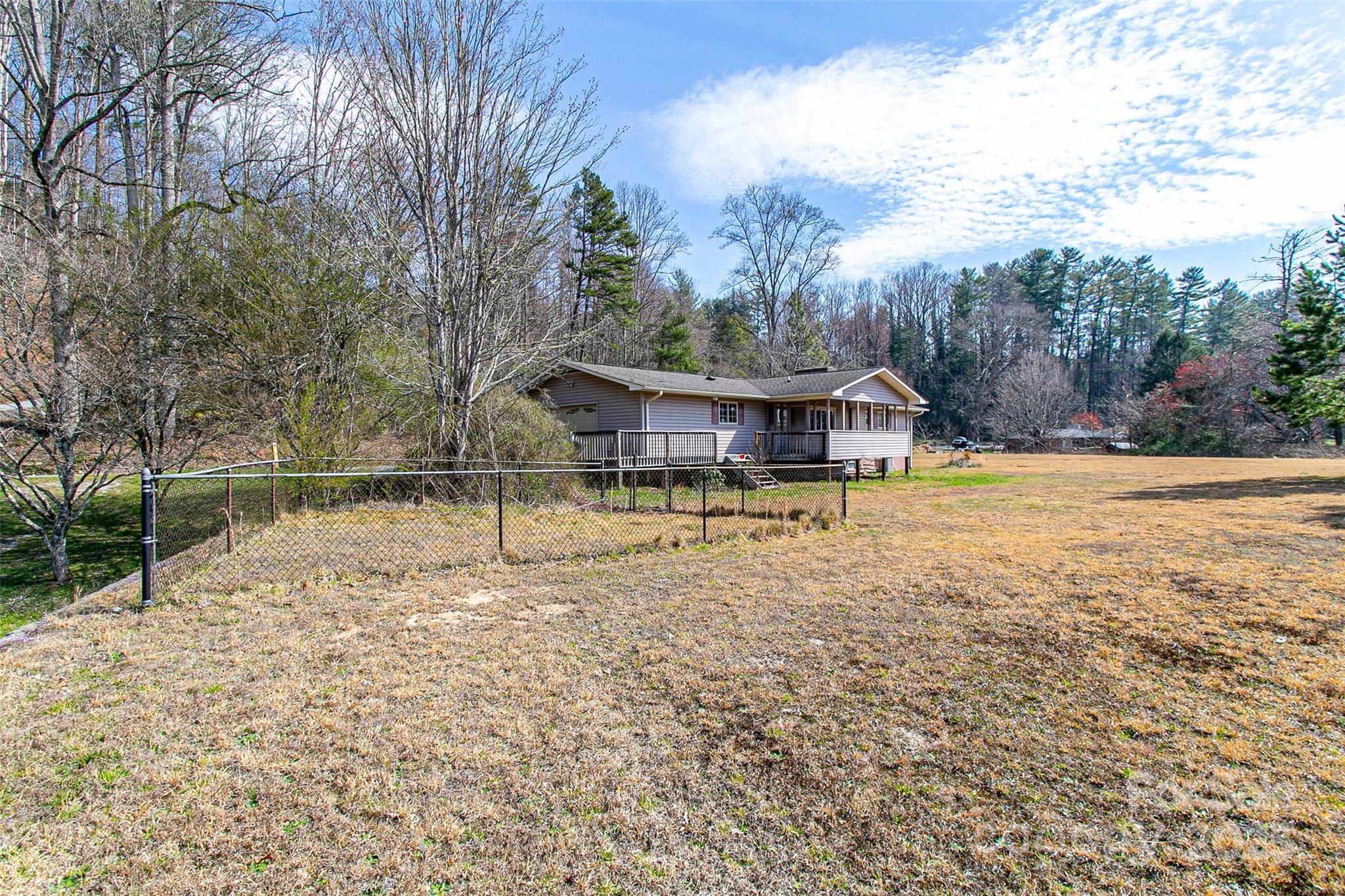 000 New Hendersonville Highway Property Photo 21