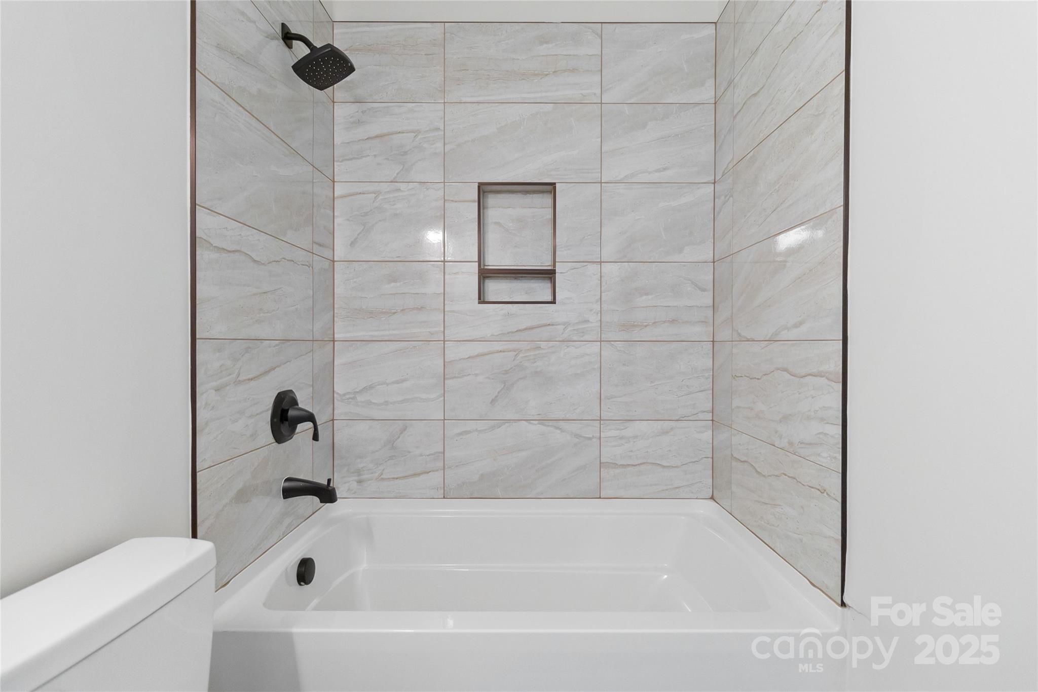 213 Sheffield Drive Property Photo 15