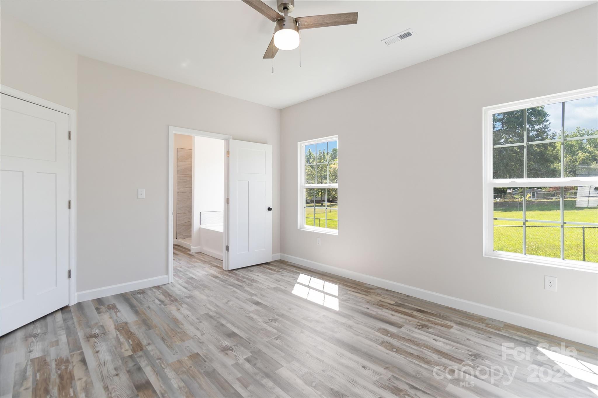 213 Sheffield Drive Property Photo 17