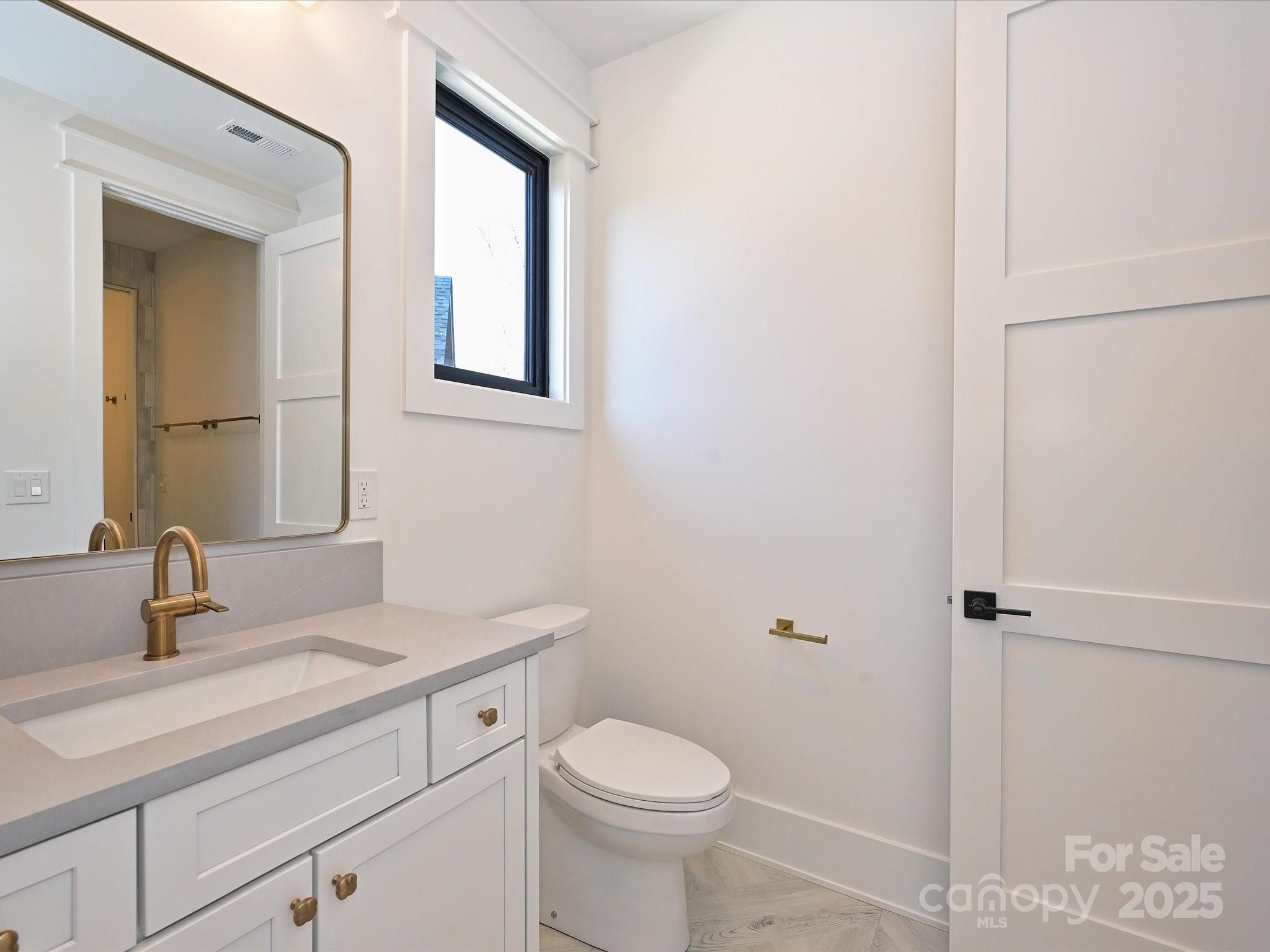 914 Laurel Creek Lane Property Photo 33
