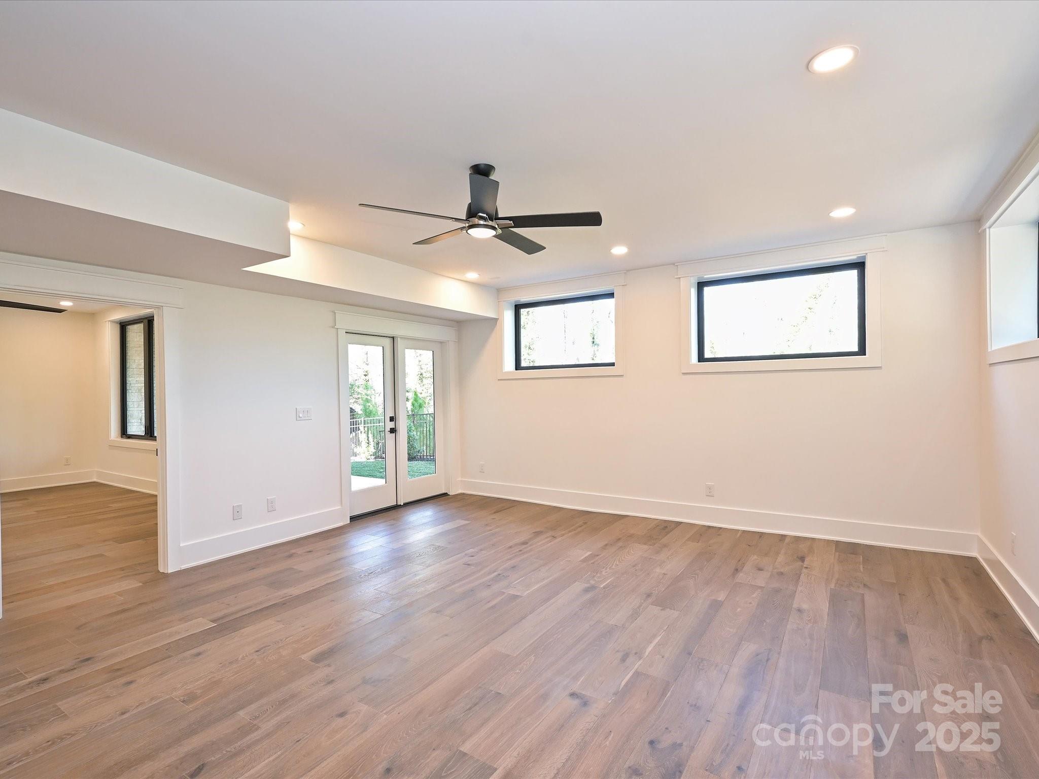 914 Laurel Creek Lane Property Photo 41