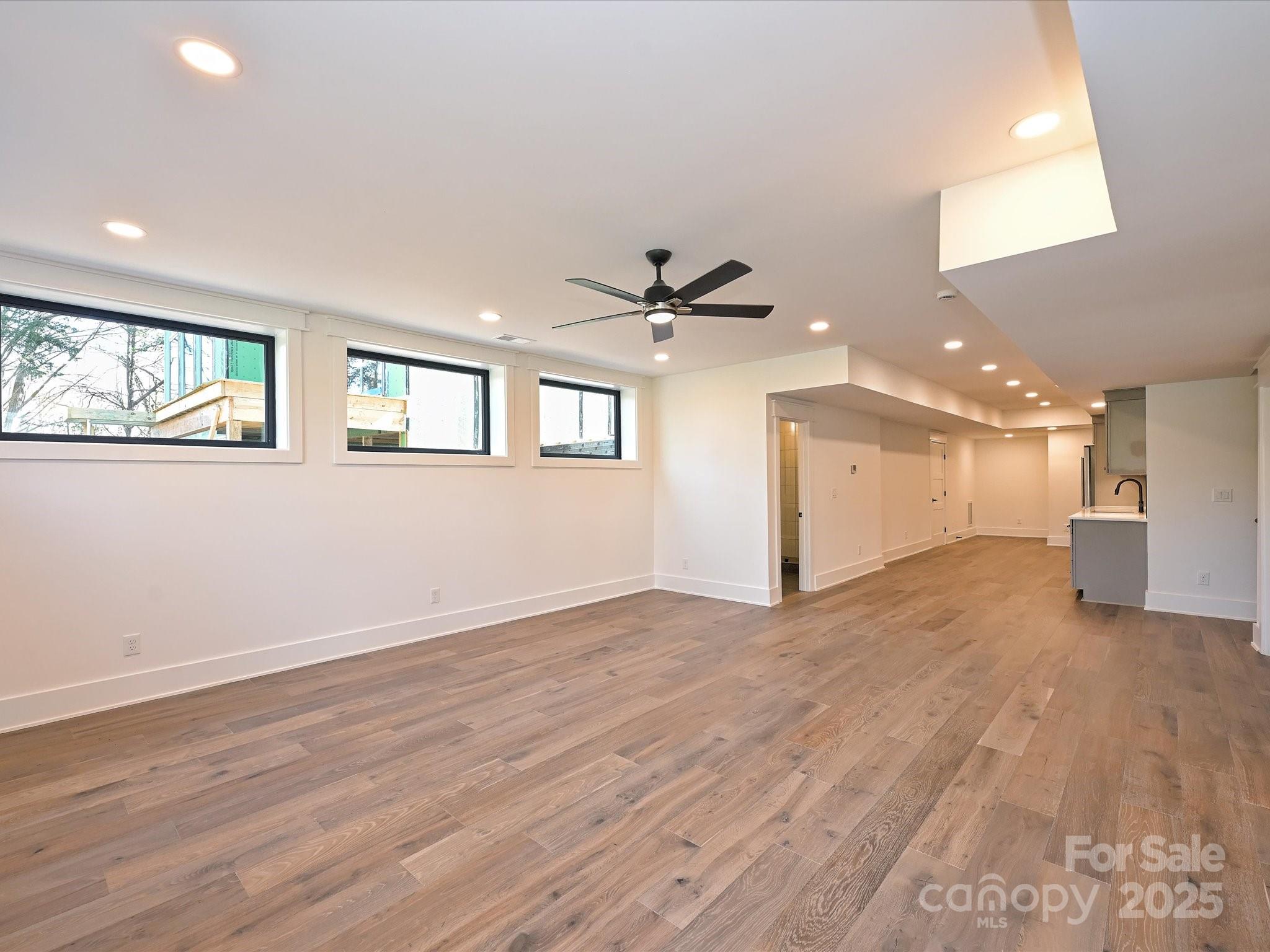 914 Laurel Creek Lane Property Photo 43