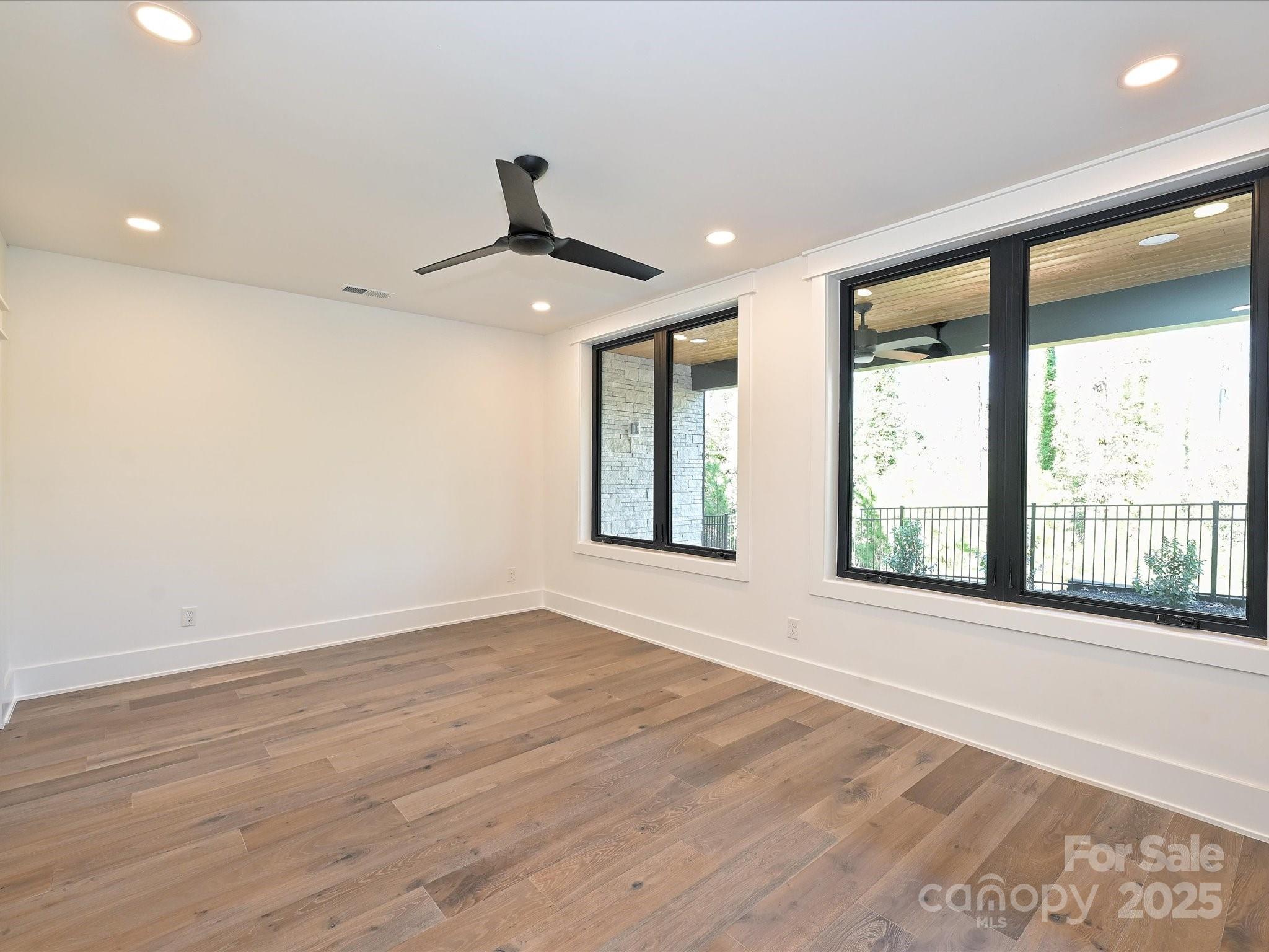 914 Laurel Creek Lane Property Photo 44