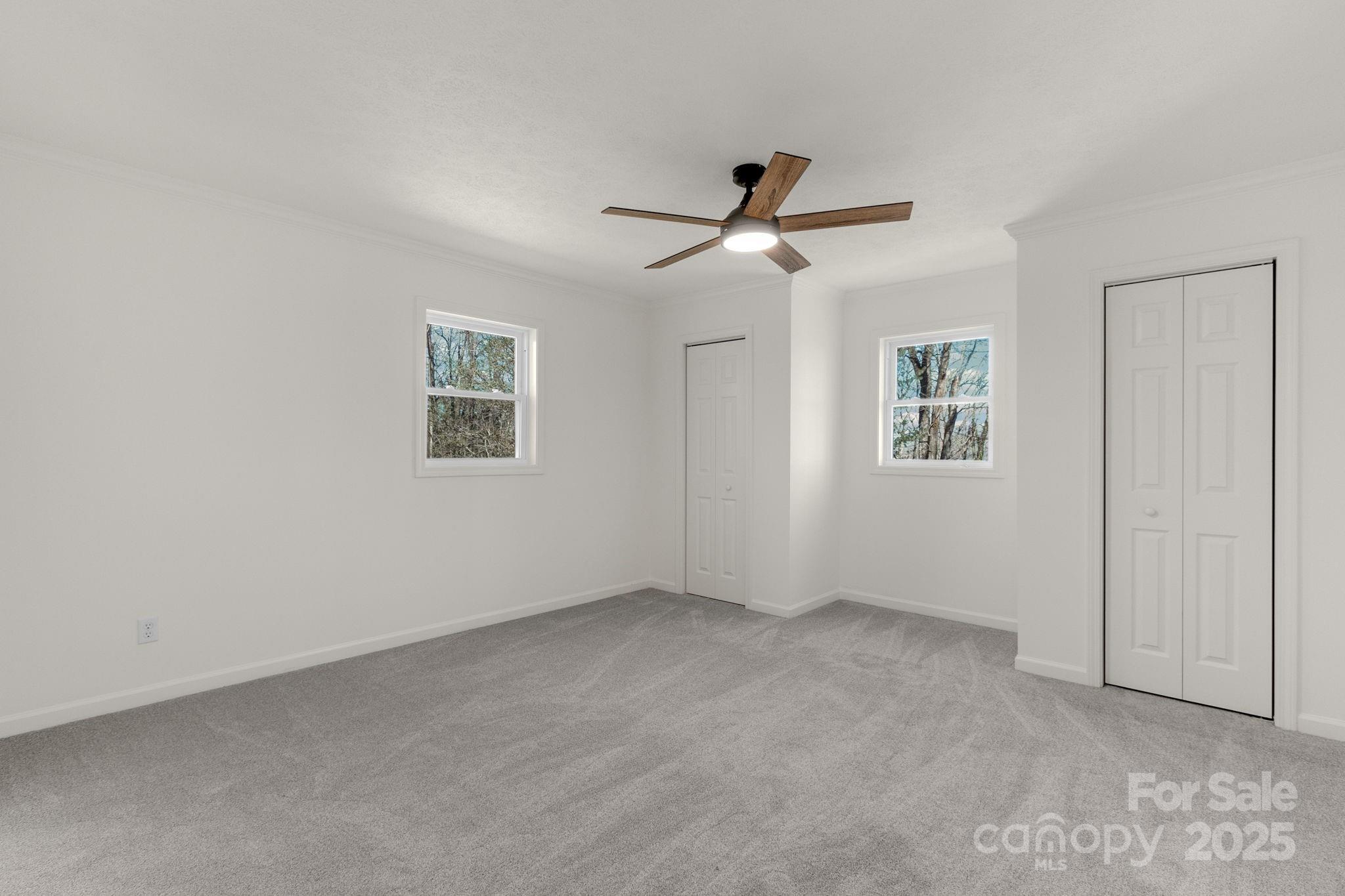 240 Spicewood Lane Property Photo 16