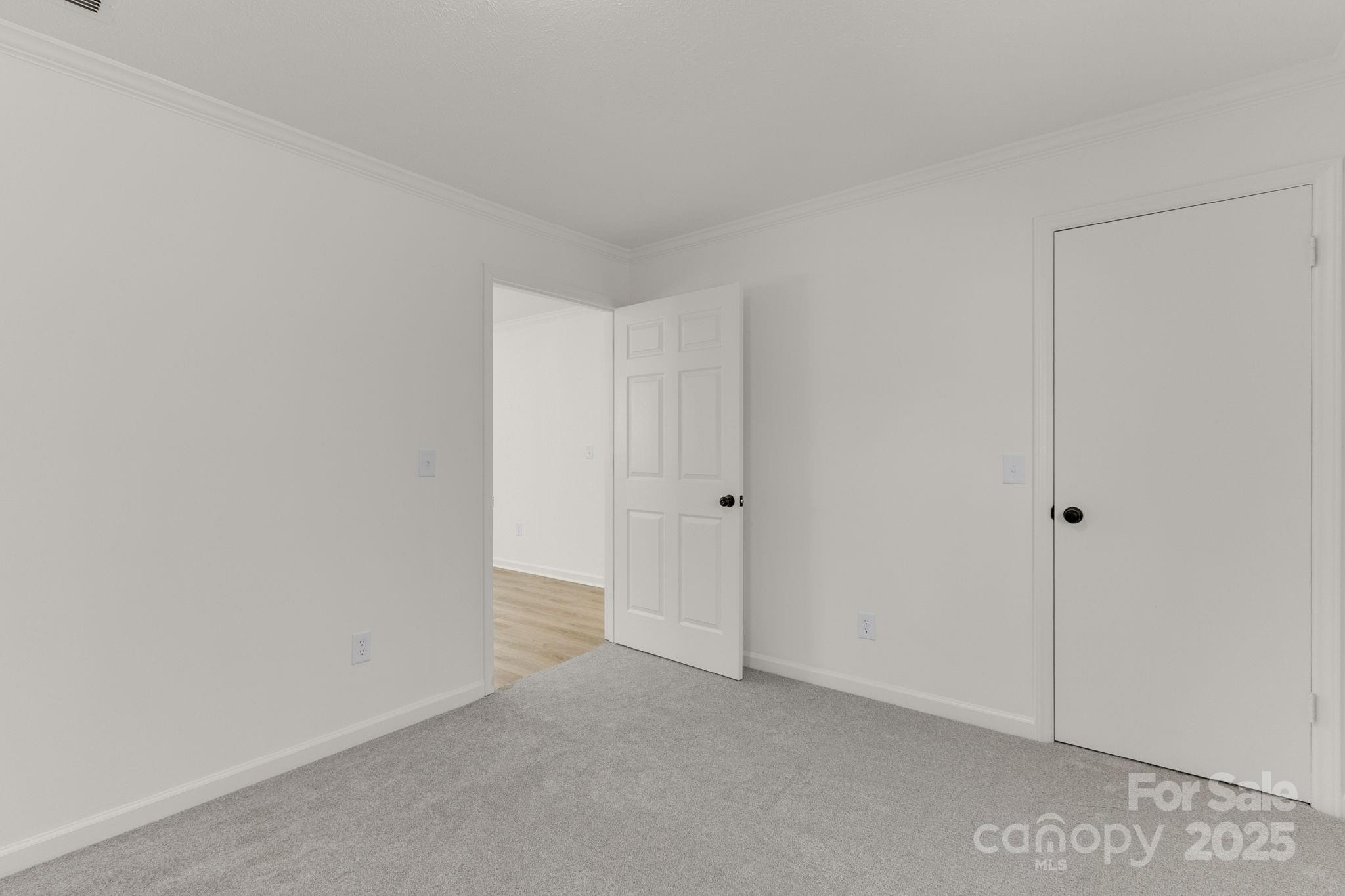 240 Spicewood Lane Property Photo 20