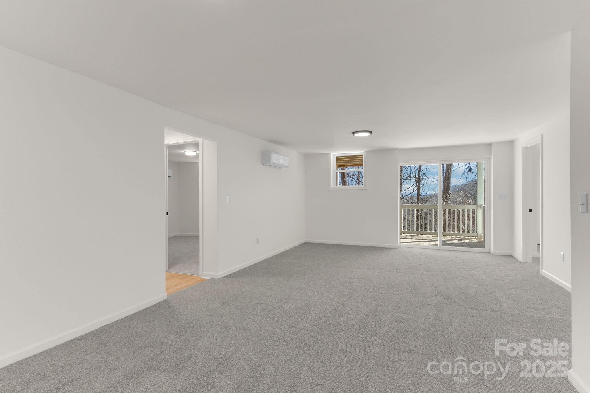 240 Spicewood Lane Property Photo 23