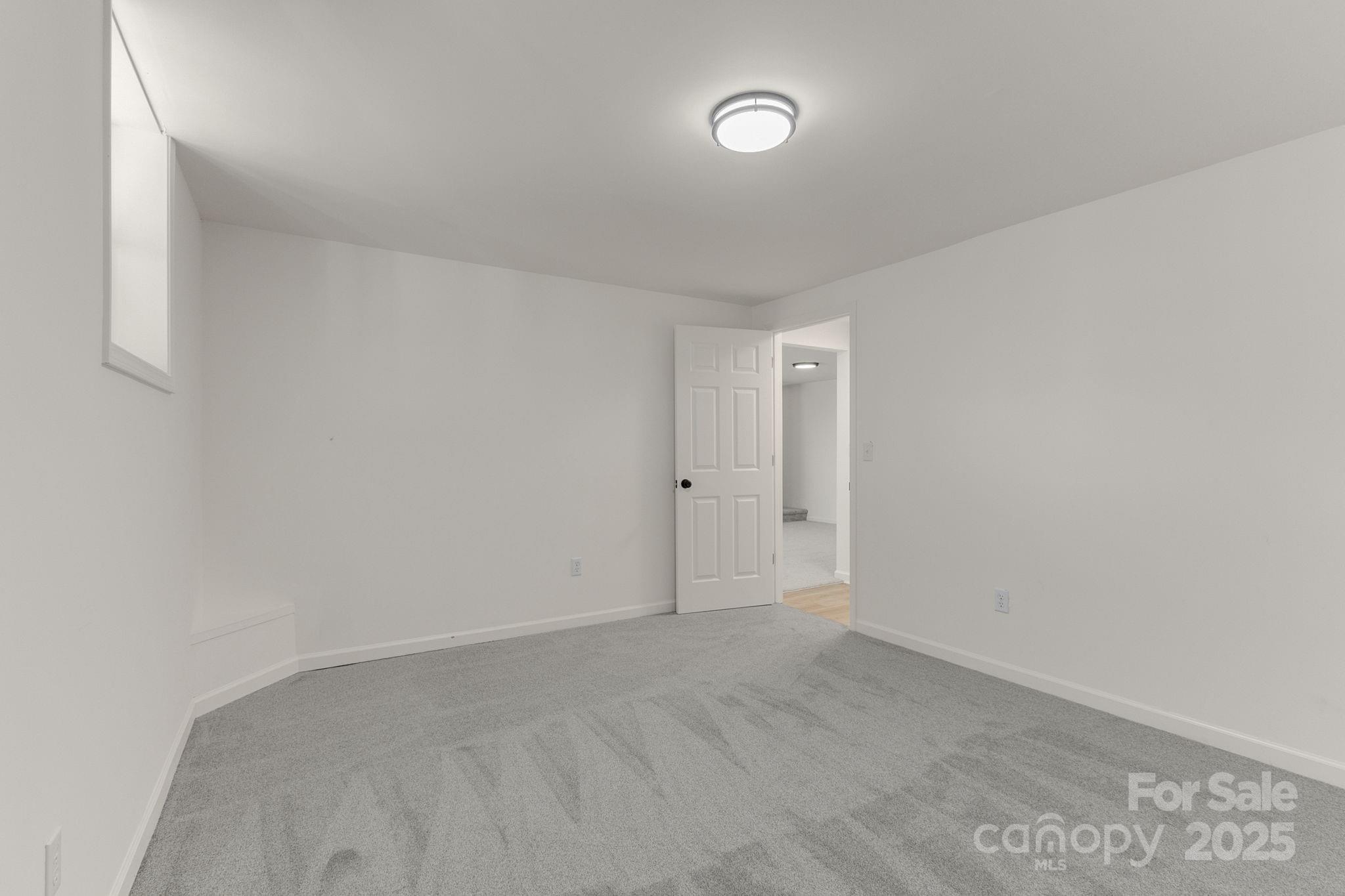 240 Spicewood Lane Property Photo 30
