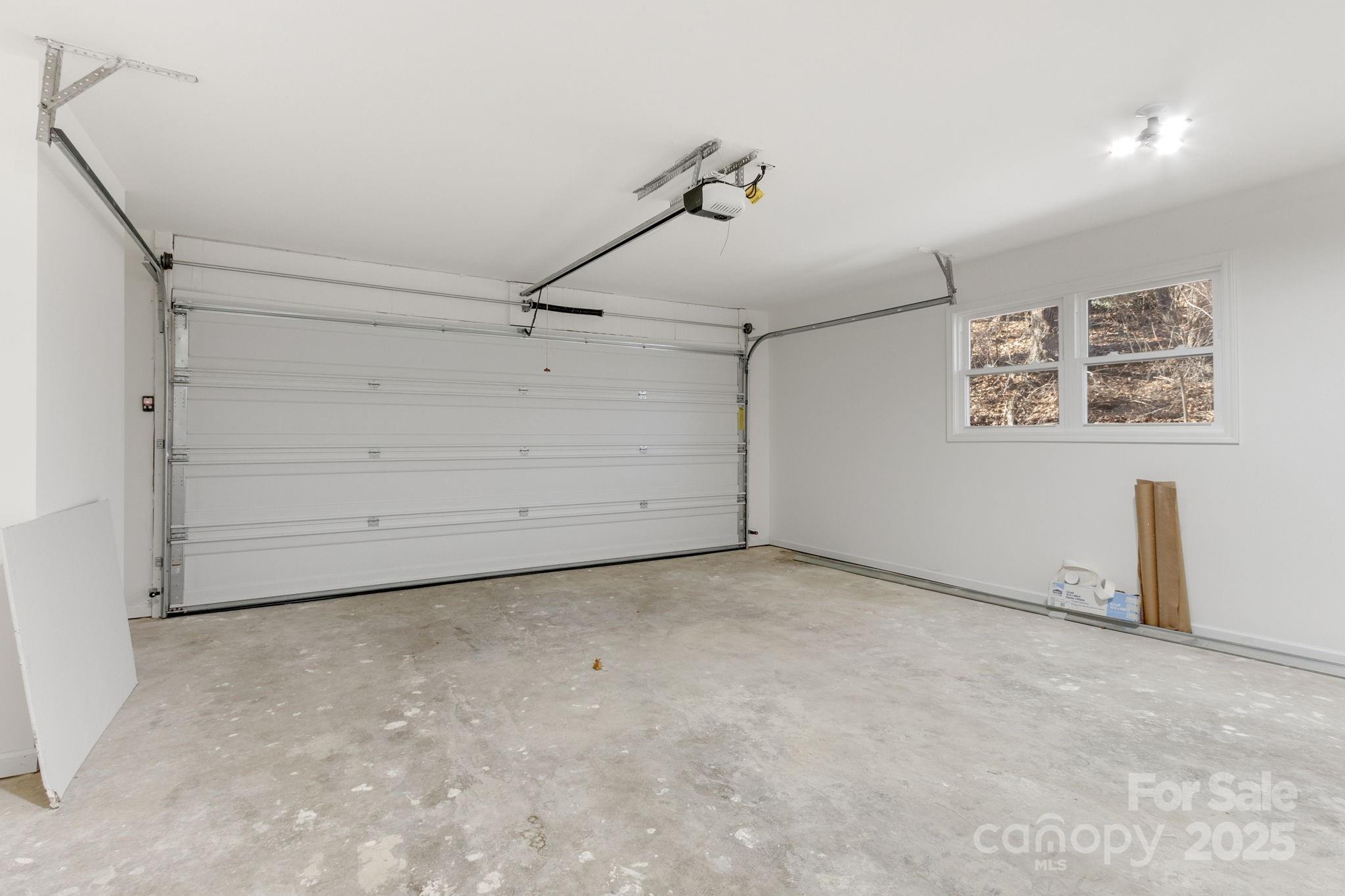 240 Spicewood Lane Property Photo 32