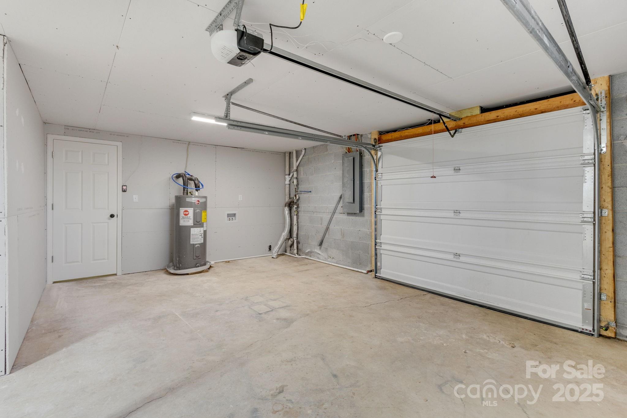 240 Spicewood Lane Property Photo 33