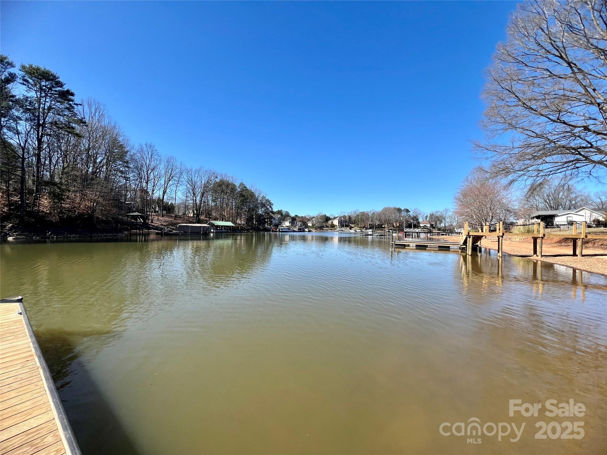 324 Bridgewater Lane Property Photo 8