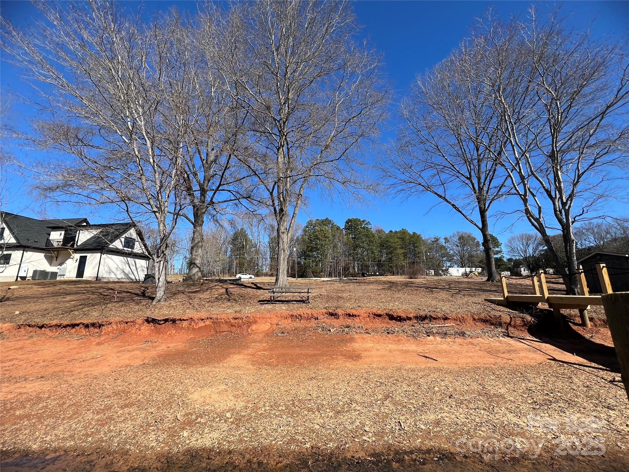 324 Bridgewater Lane Property Photo 10