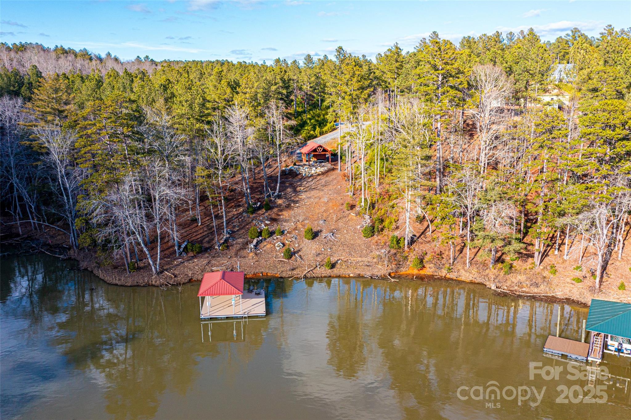 5883 Lake Ridge Court Property Photo 12