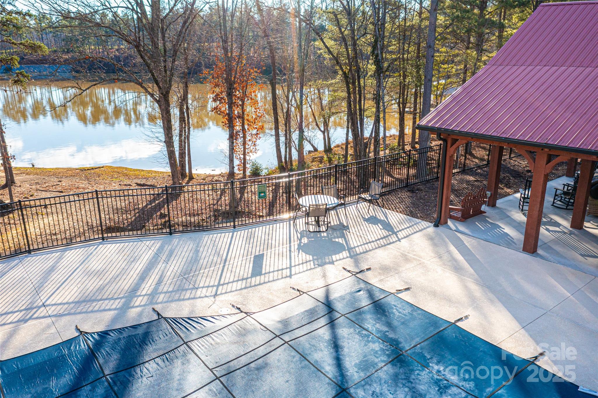 5883 Lake Ridge Court Property Photo 15