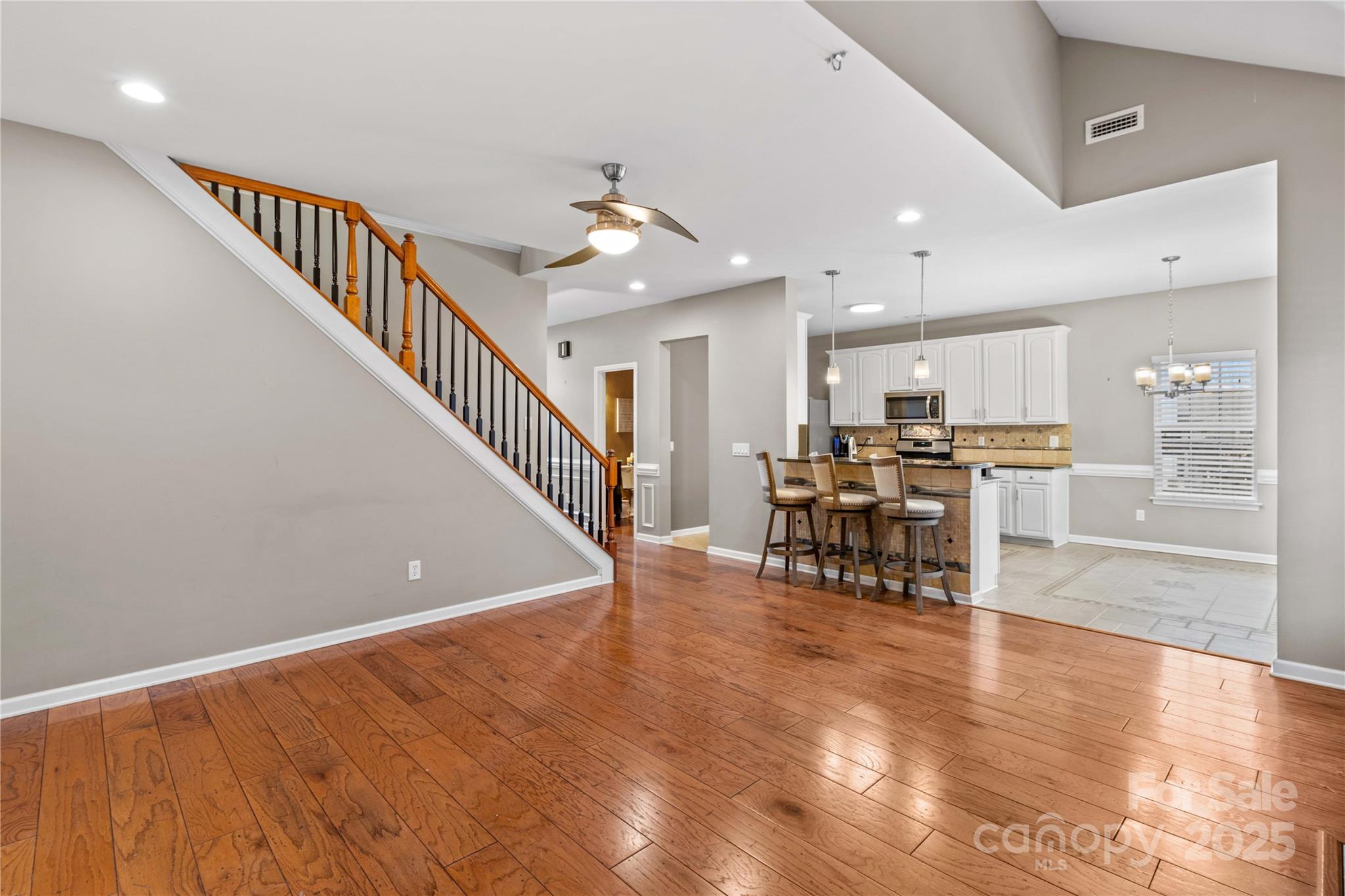 286 Glencoe Lane Property Photo 22
