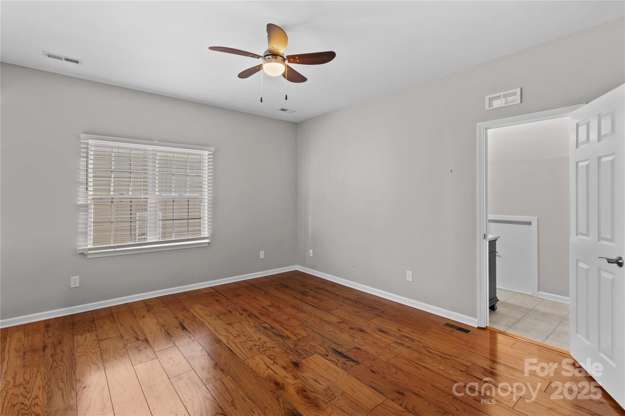 286 Glencoe Lane Property Photo 29