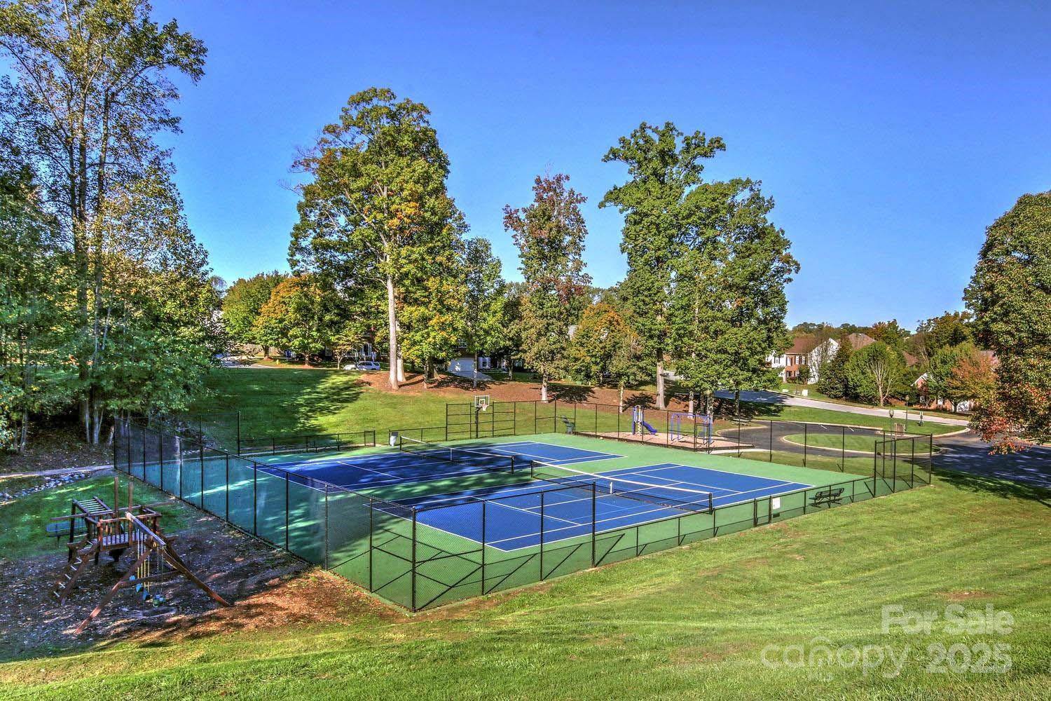 286 Glencoe Lane Property Photo 44