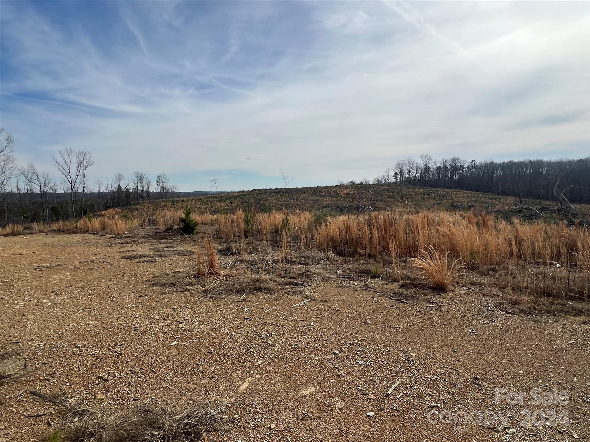 Vac Nc 24/27 Highway Property Photo 18
