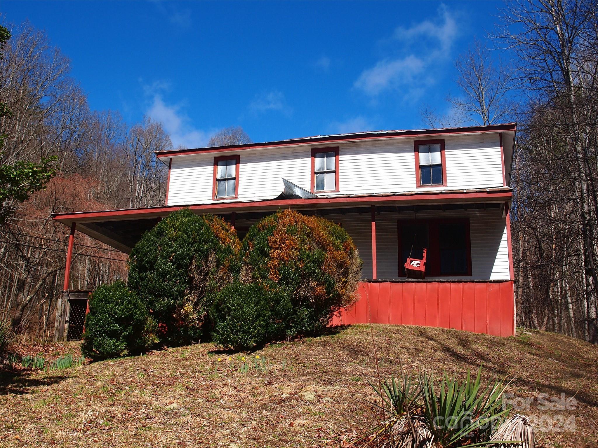 664 Woodfin Road Property Photo 18