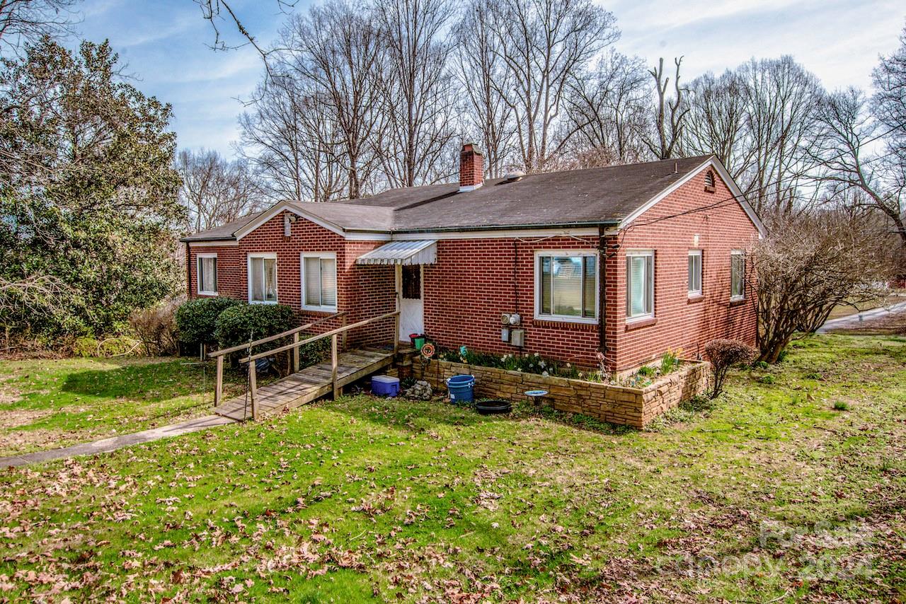 1095 Mount Ulla Highway Property Photo 2