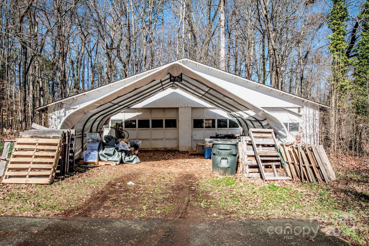 1095 Mount Ulla Highway Property Photo 12
