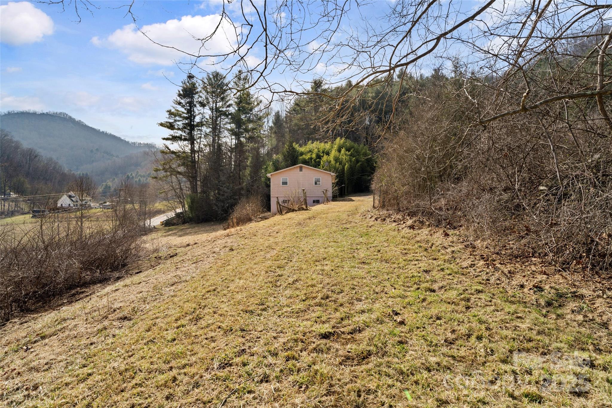 10999 Rush Fork Road Property Photo 4