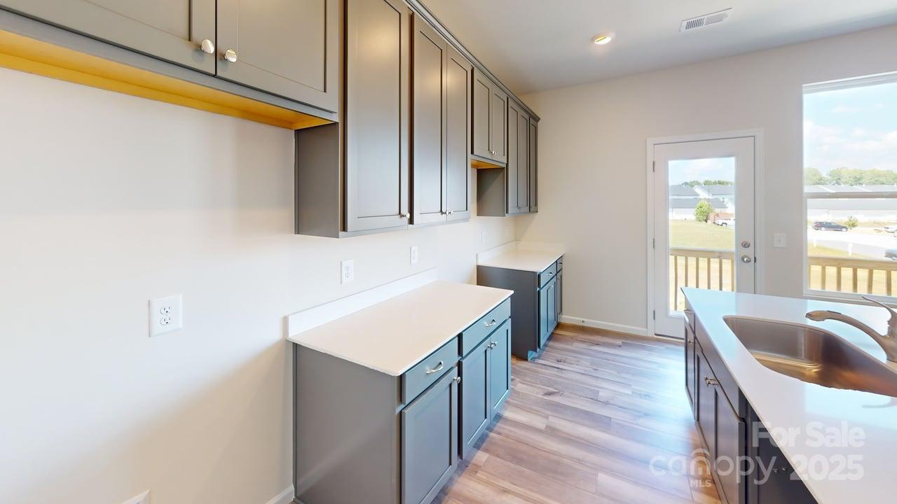 4227 S New Hope Road 10 Property Photo 5