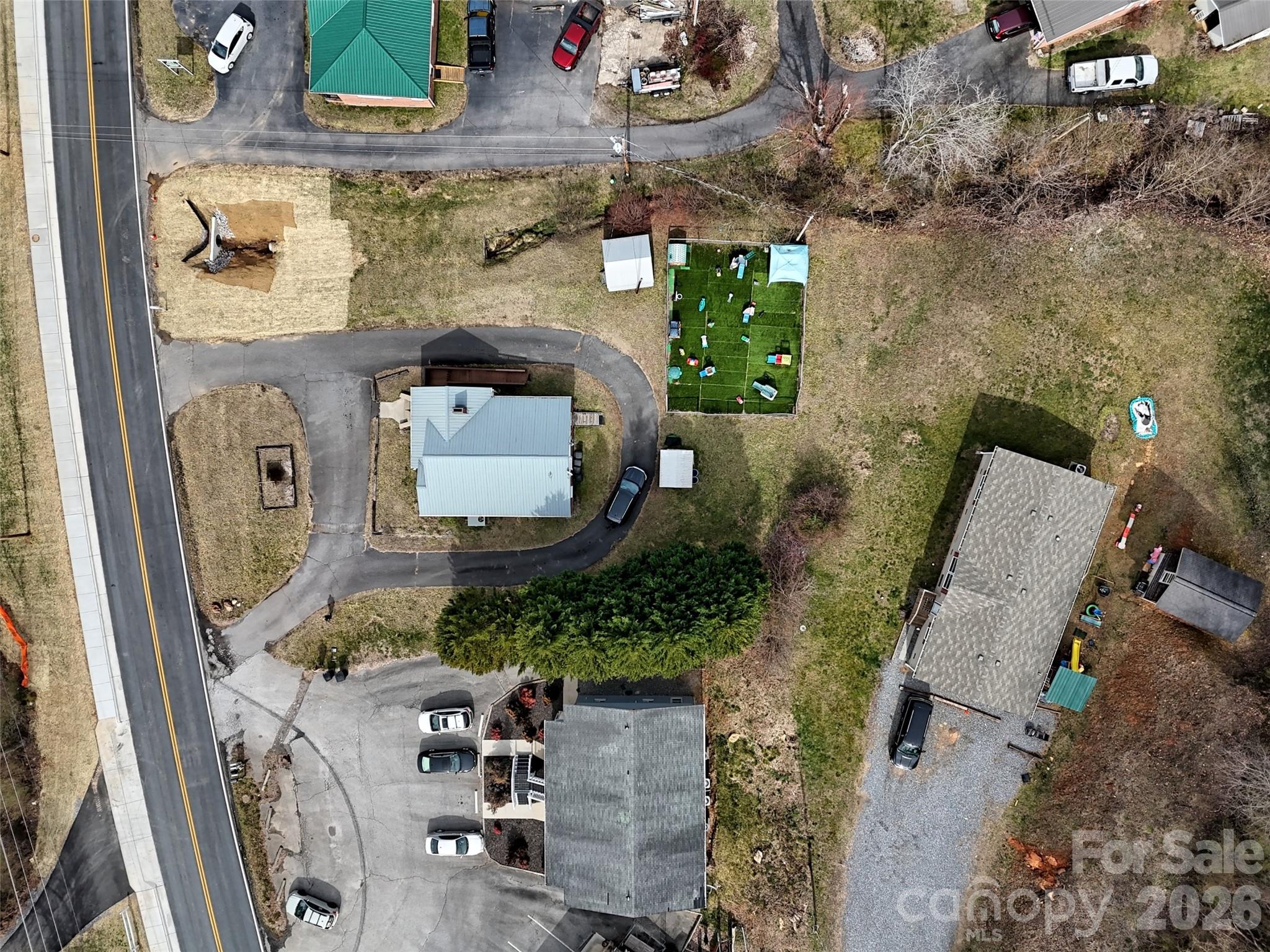286 Skyland Drive Property Photo 14