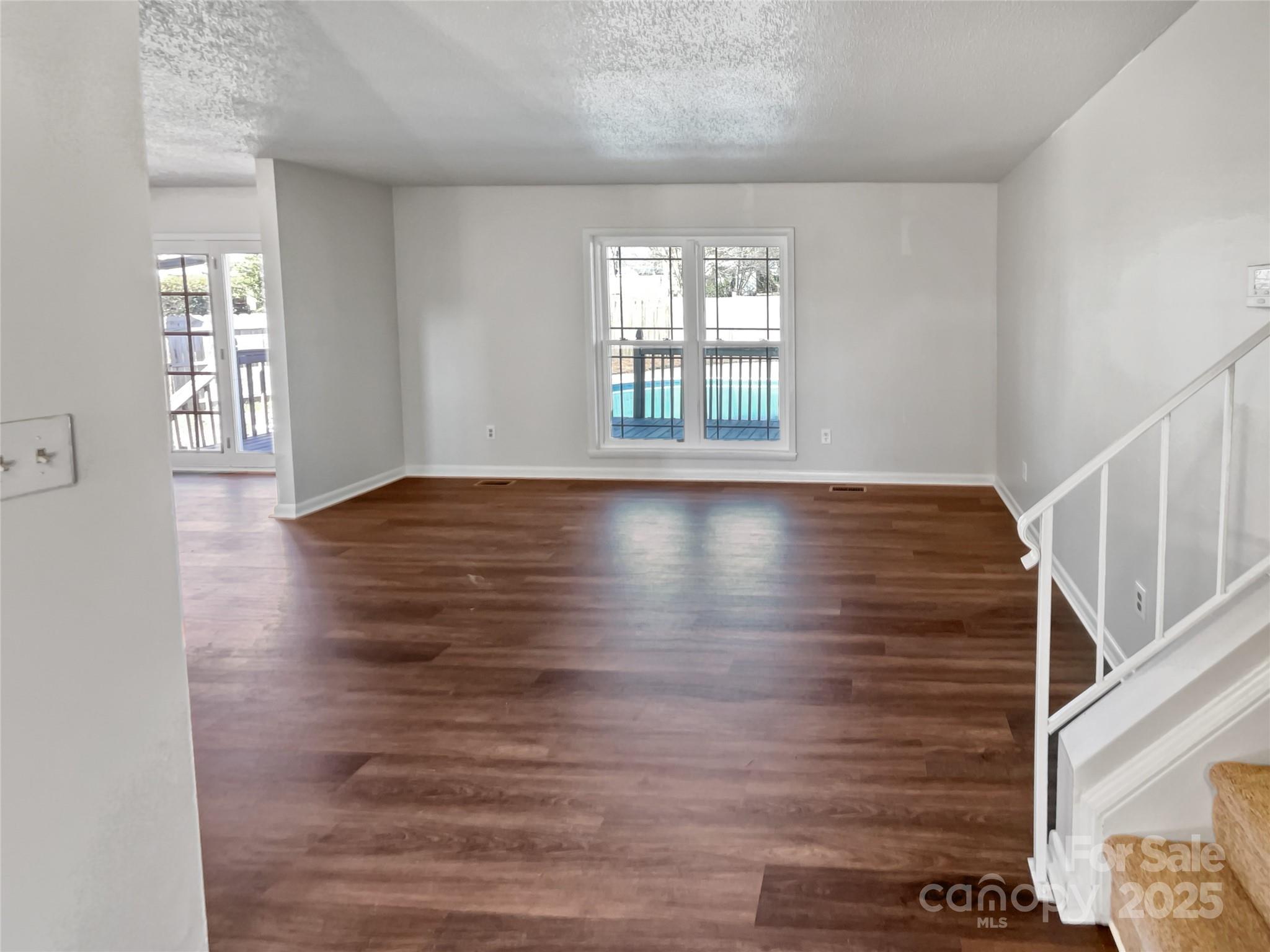 1006 Wilson Boulevard Property Photo 9